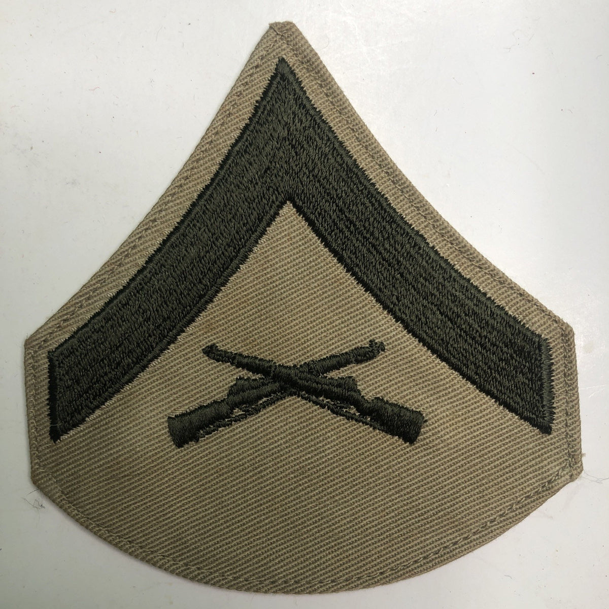 Vintage Military Shoulder Patch Private Crossed Rifles Khaki OD Green 3.75”