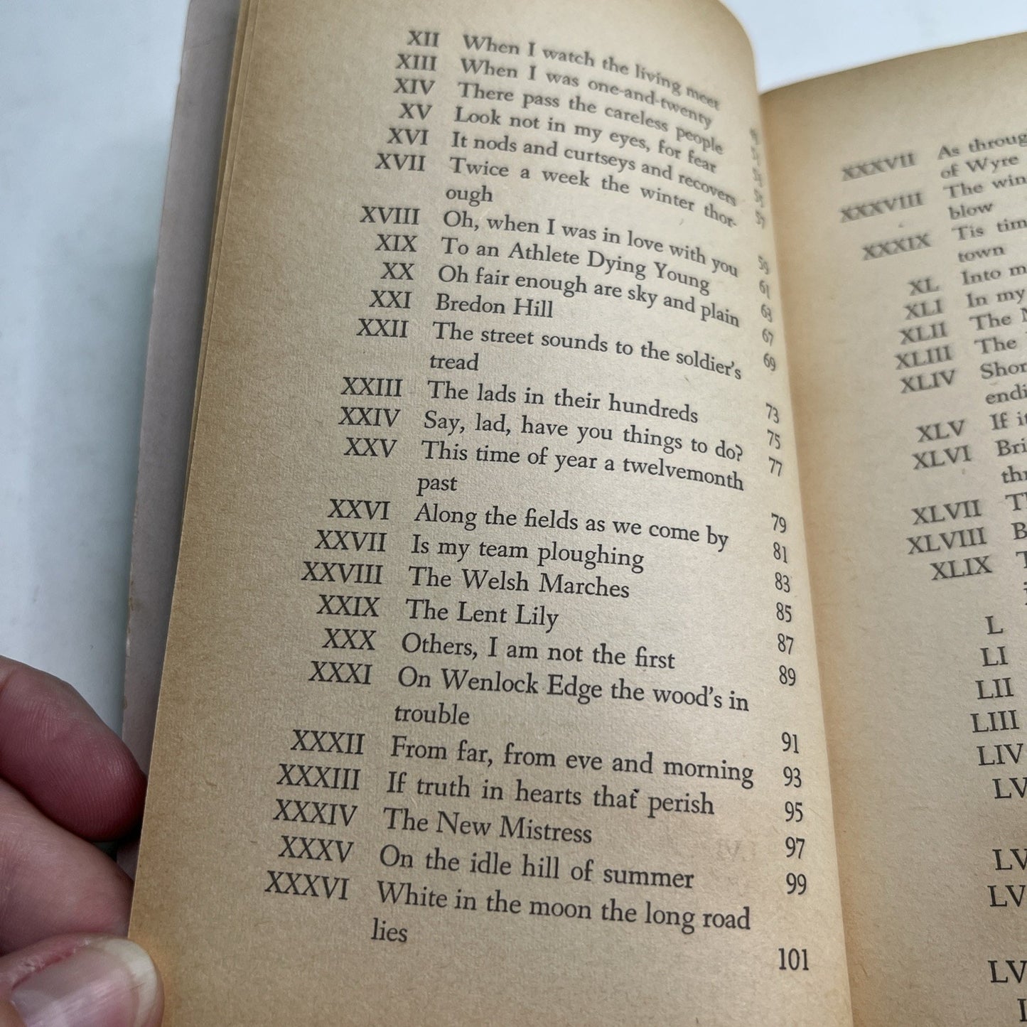 A Shropshire Lad By A. E. Housman 1968 PB English Poetic Work