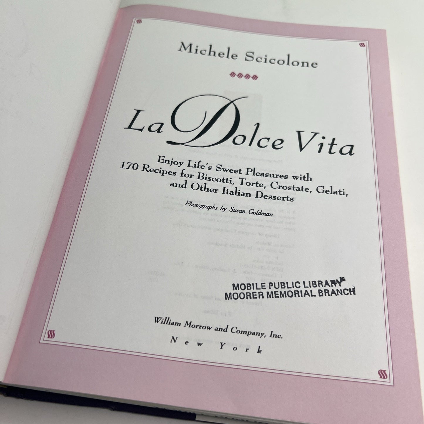 La Dolce Vita 1993 Hardcover Michele Scicolone Dust Jacket Cookbook Ex-Library