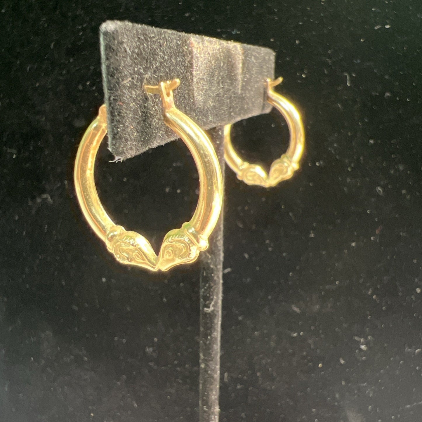 14K Gold Hoop Etched Stamped Earrings - French Lock Hinged Closure - Rams Head