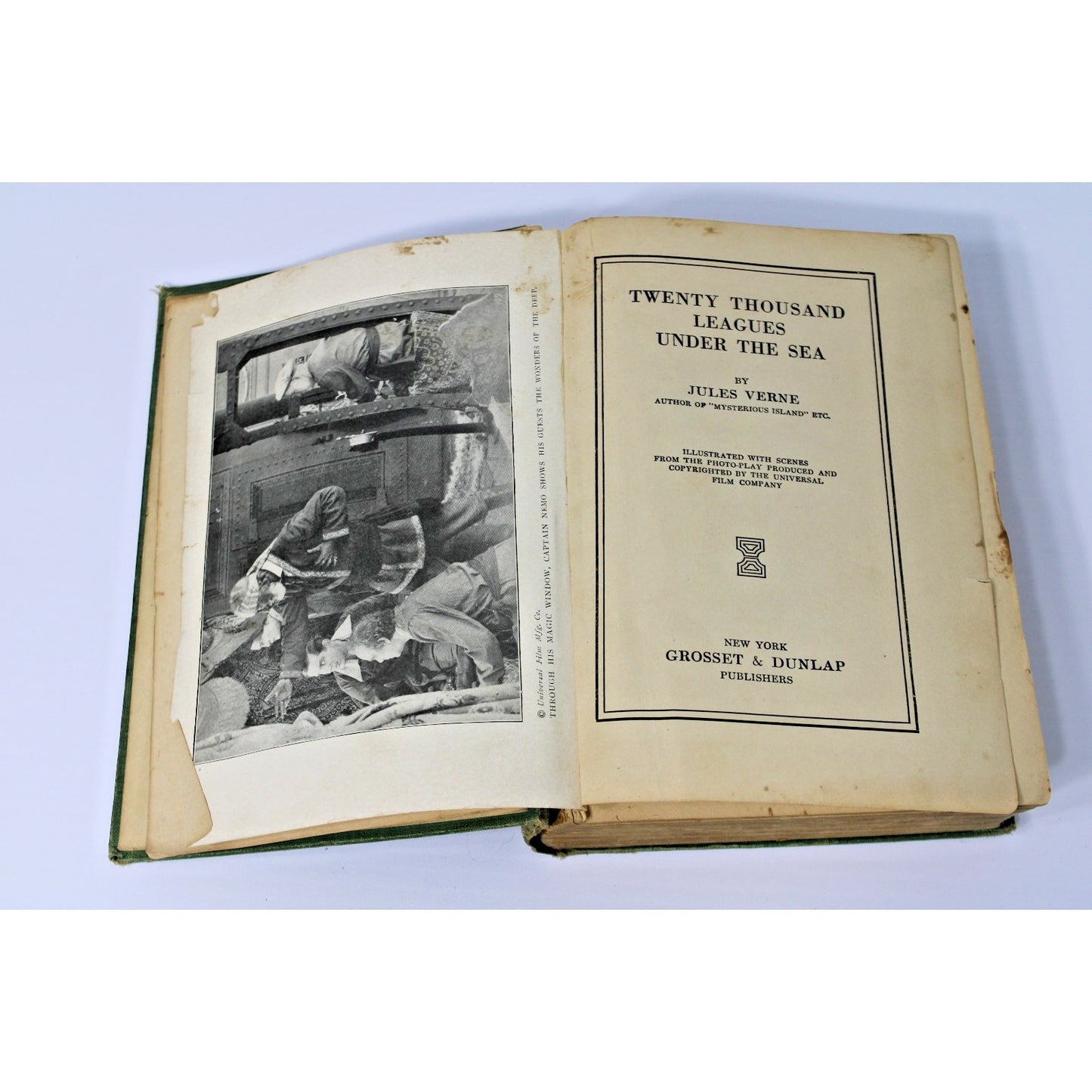 20,000 Leagues Under the Sea- Jules Verne, 1917 Photoplay Edition Film Stills