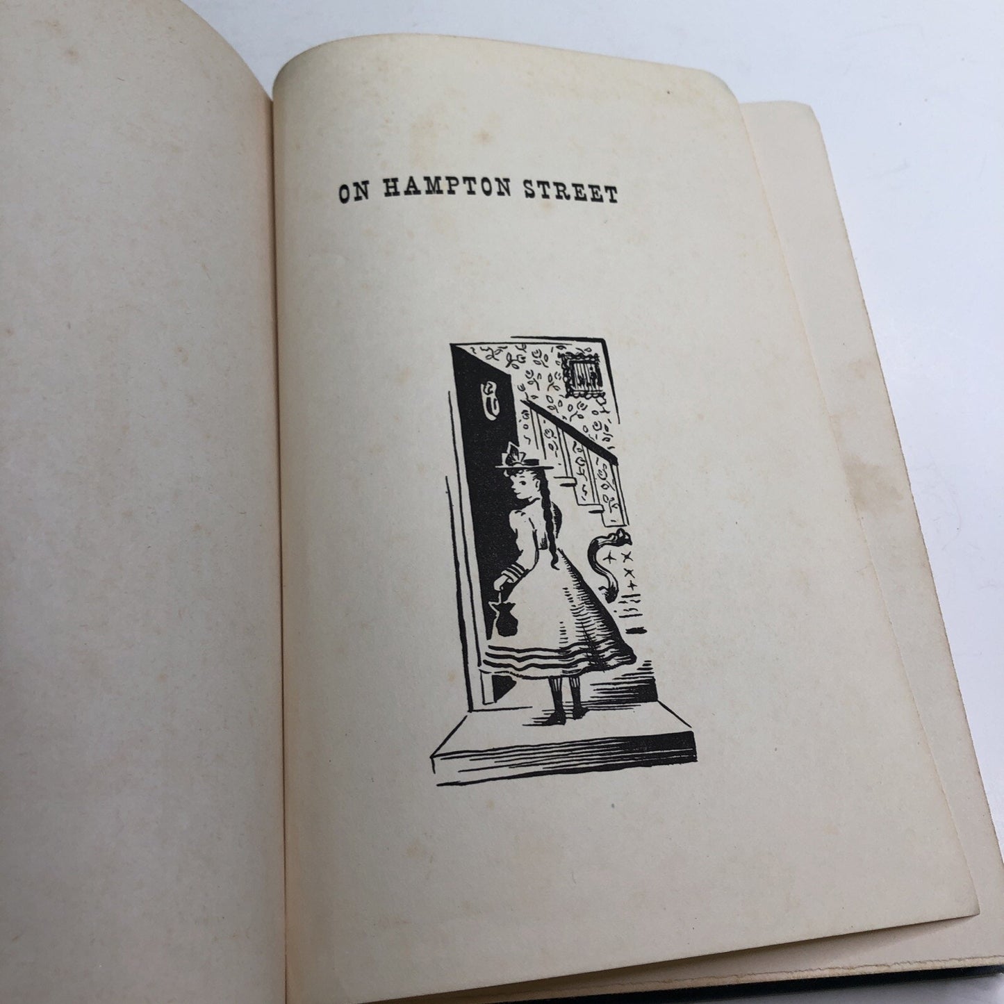 ON HAMPTON STREET by Alice Williams Illustrated by Anne Vaughan 1947 HC