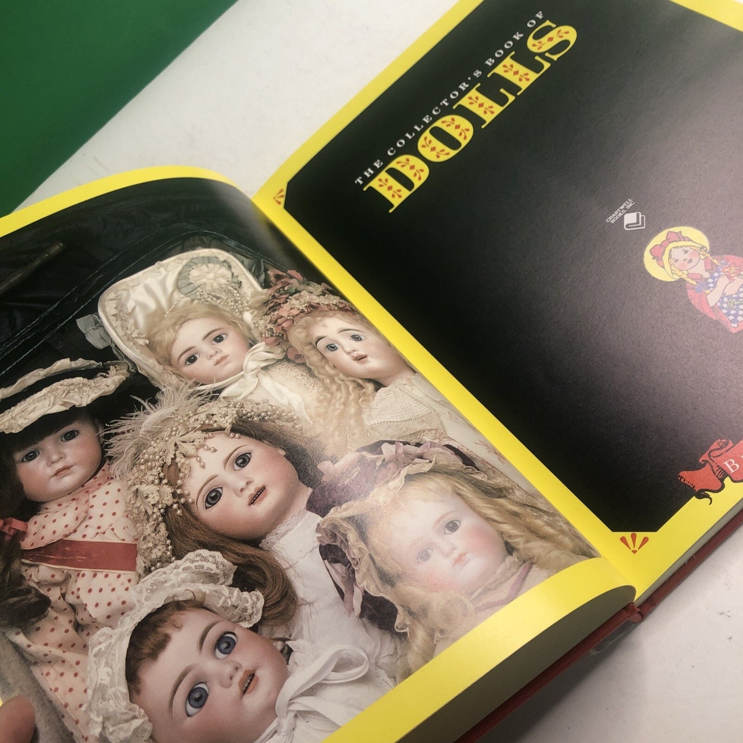 THE COLLECTOR’S BOOK OF DOLLS by BRENDA GERWAT-CLARK HC DJ Illustrated