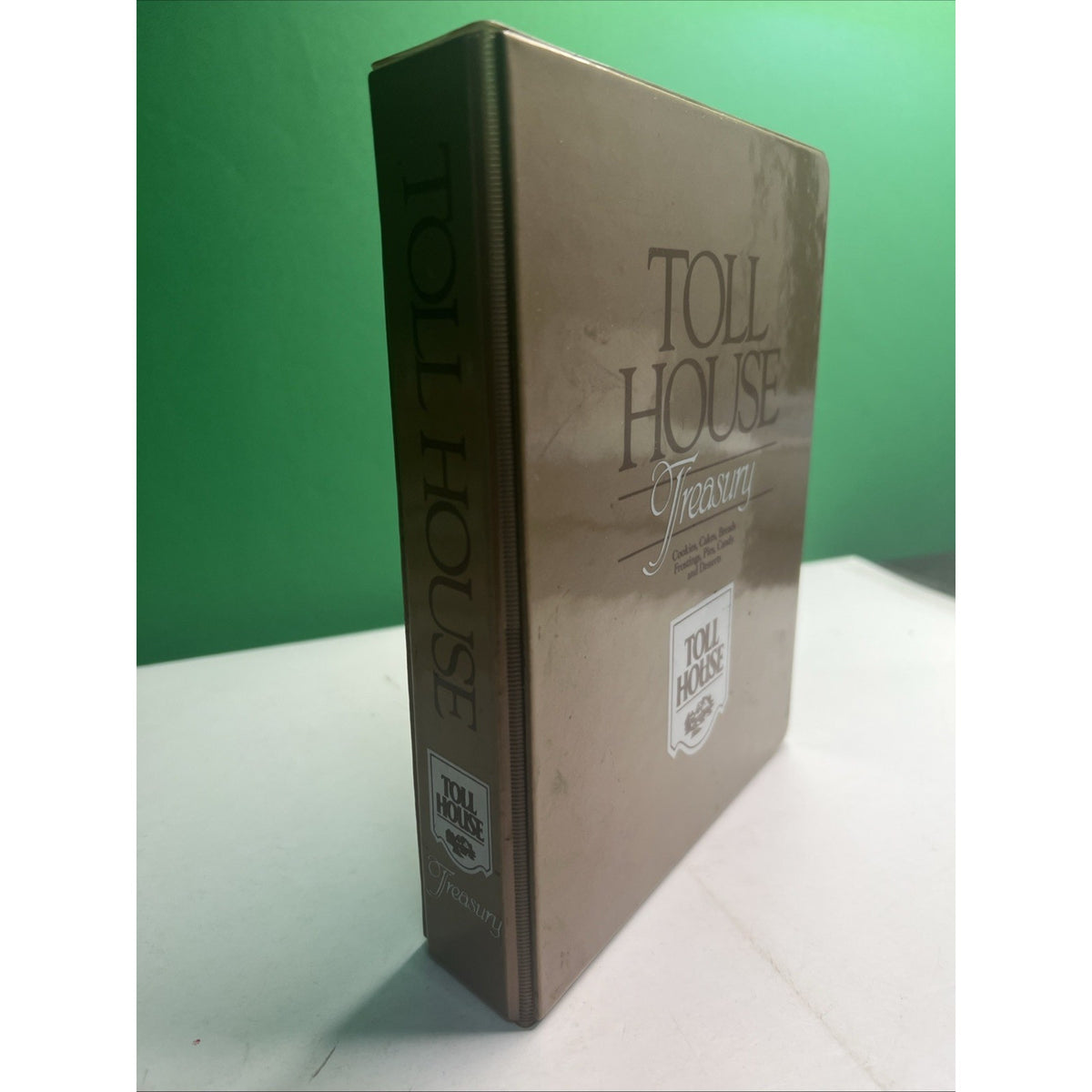 Toll House Treasury Cookies Cakes Pies Breads Frostings Cookbook 1986 Binder