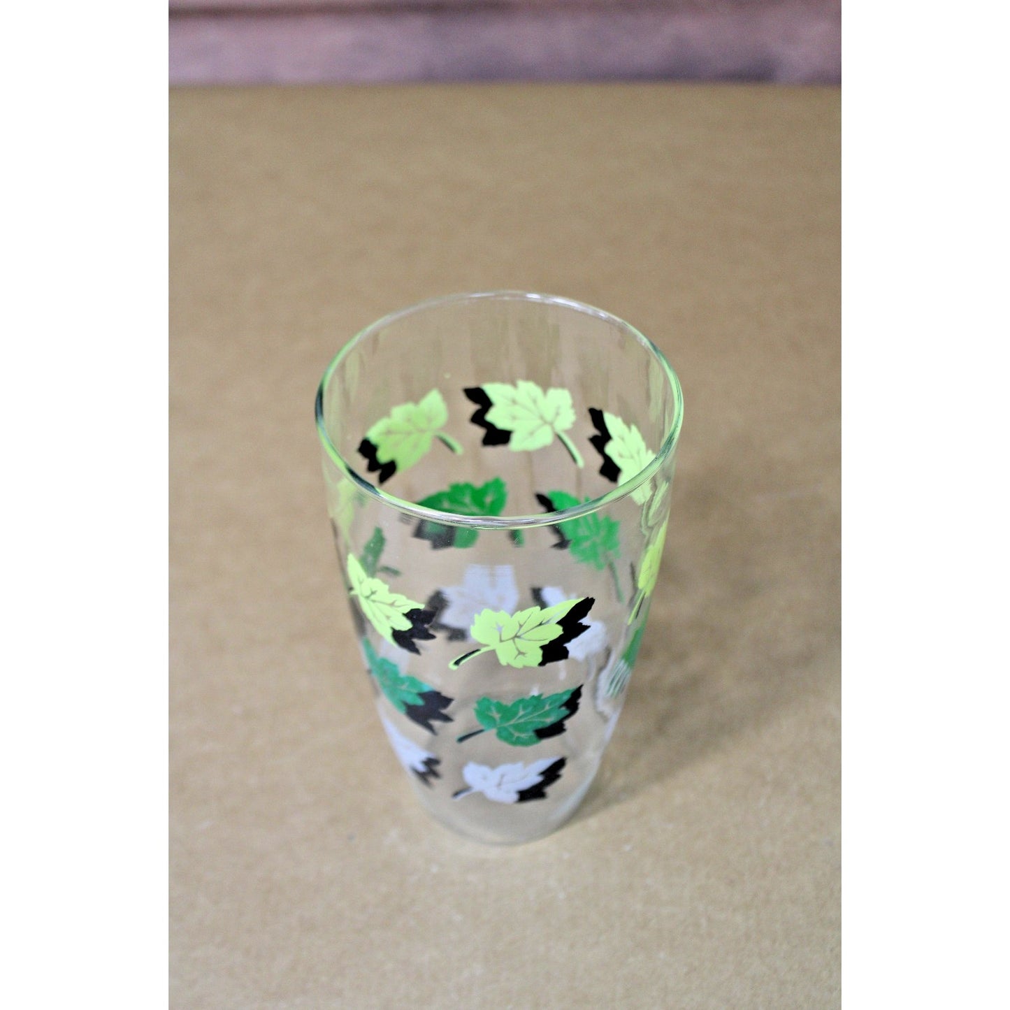 Vintage Libbey Green Leaves Pattern 7-inch Glass Shaker/ Vase 1950s-60s MCM