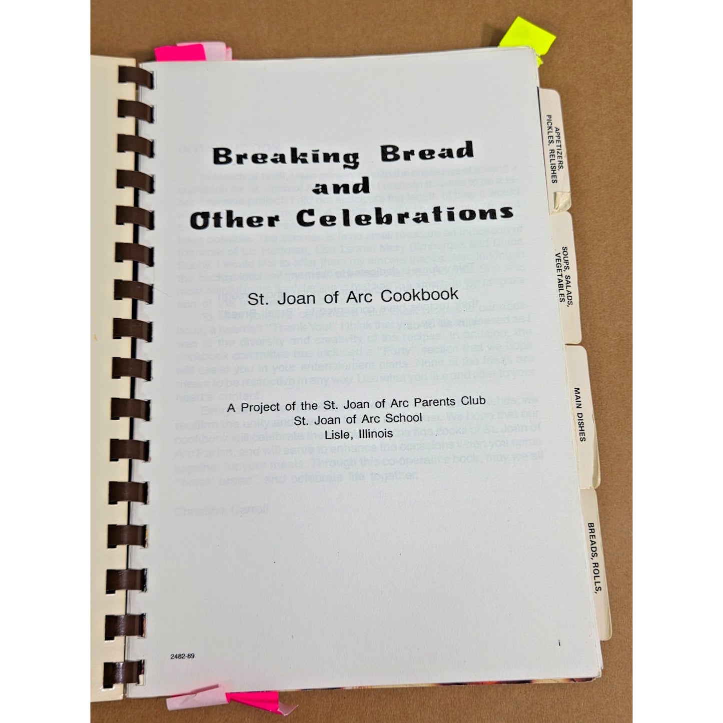 Vintage 1990 Breaking Bread St. Joan of Arc Lisle IL Community Cookbook