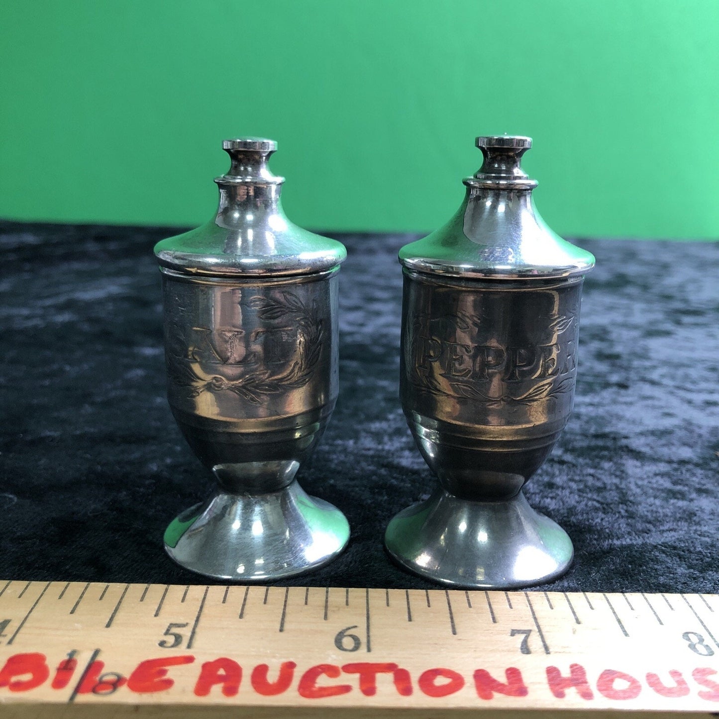 Pasnik Co Shakeless SALT & PEPPER Shakers Norwich Conn Pat Feb 1-21 (1921) PAIR