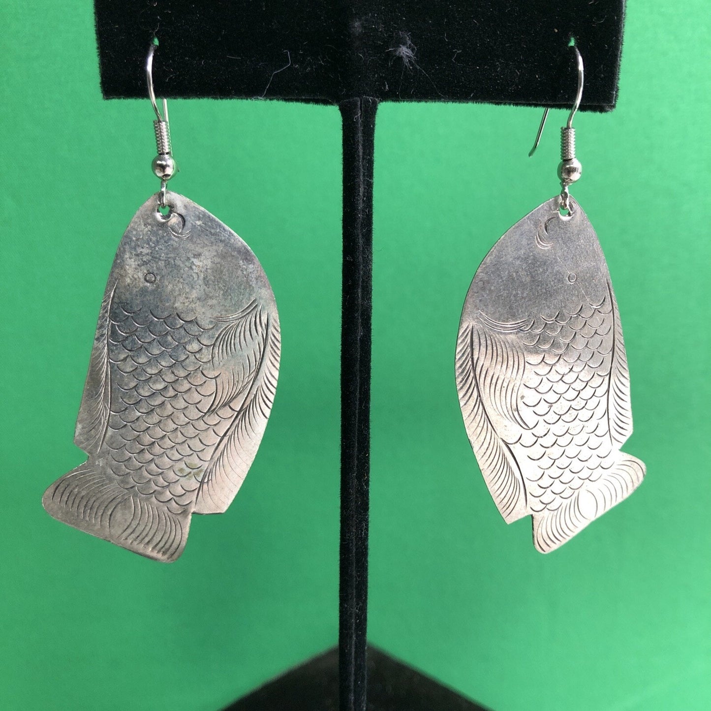 Vtg Mexican Silver FISH Dangle Drop Earrings Pierced Hook Wire Stamped Detail