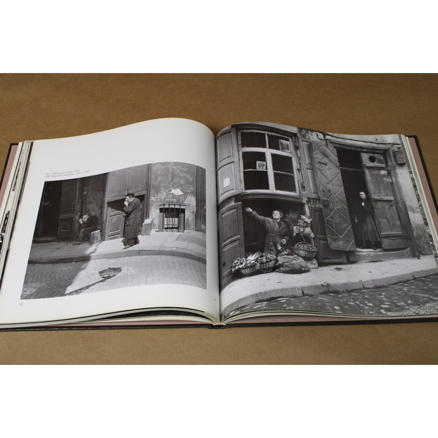 VTG 1983 Hardcover First Edition, A Vanished World, Roman Vishniac, Photography