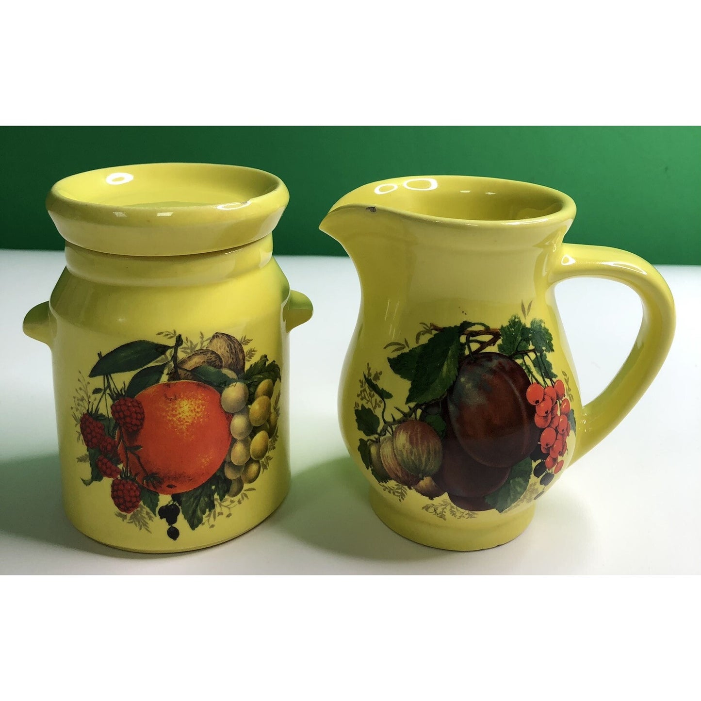MCM HYALYN USA POTTERY Pair SUGAR With LID #907 & CREAMER #906 Fruits & Berries