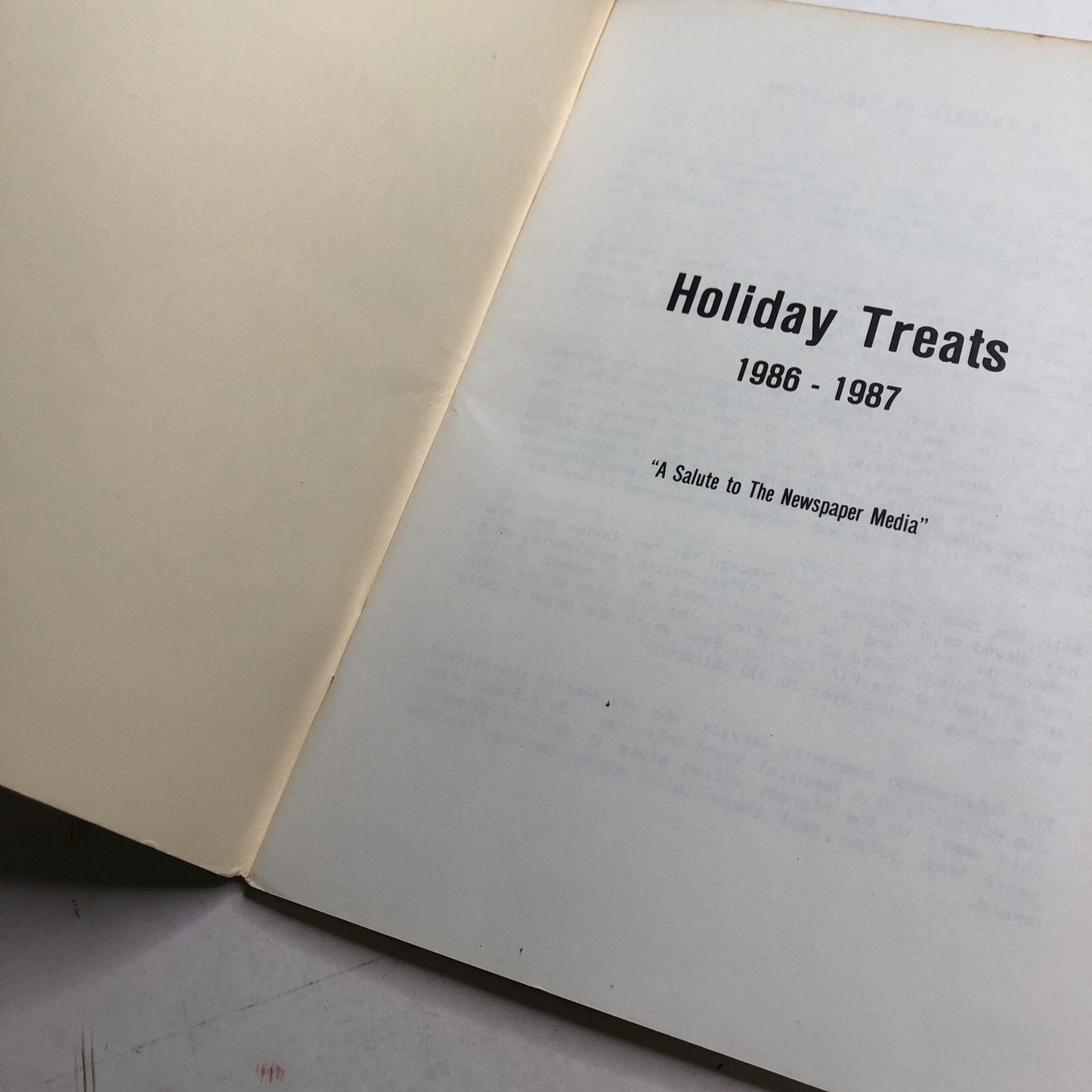 Holiday Treats United Gas Company Vintage Recipes 1986 1987 Salute To Newspapers