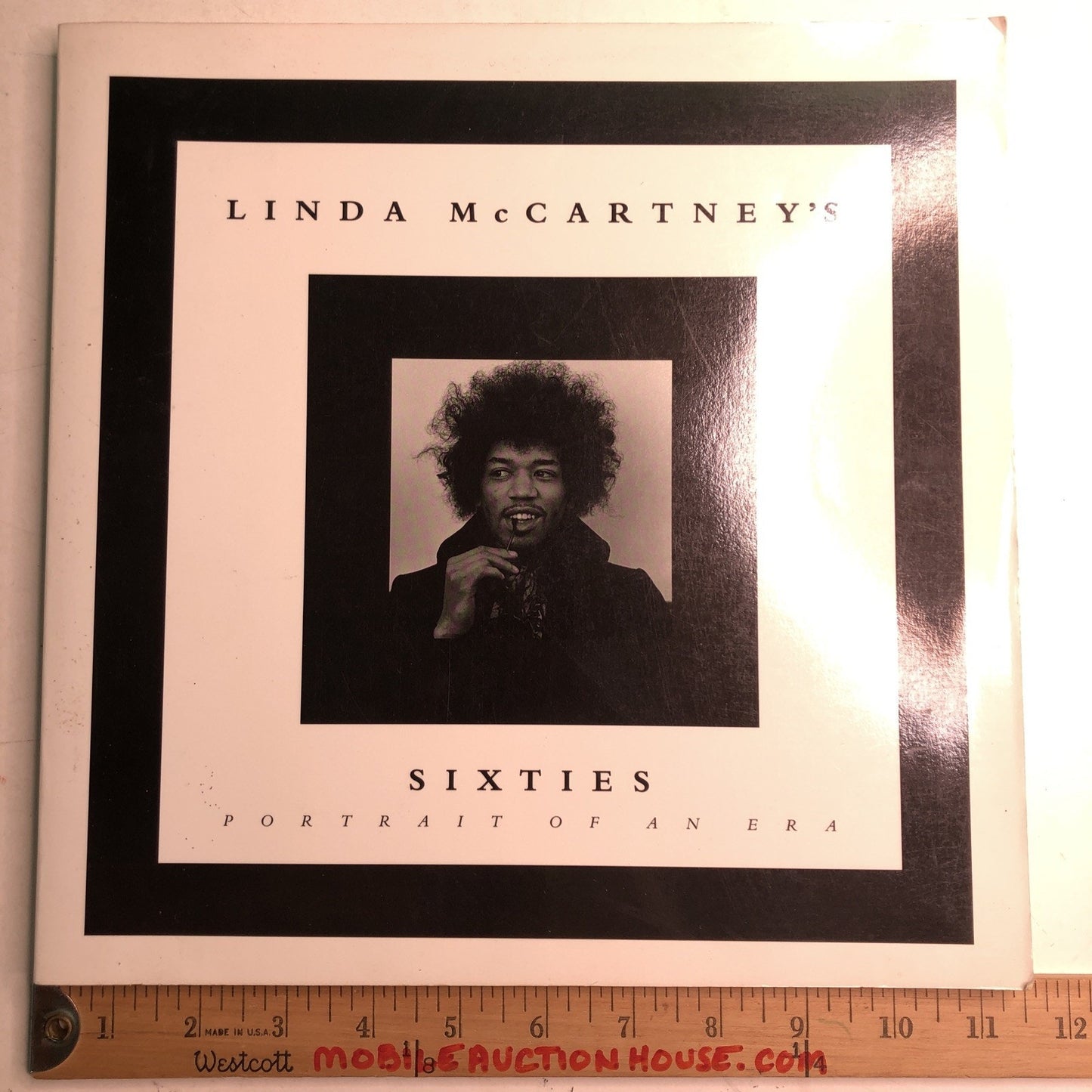Linda McCartney’s Sixties Portrait of an Era - Paperback - 1999