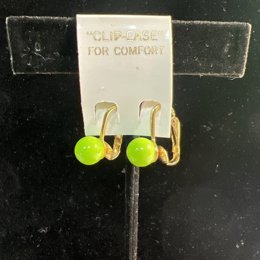 Vintage Chartreuse Green Ball Clip On Earrings Goldtoned Clip-Ease