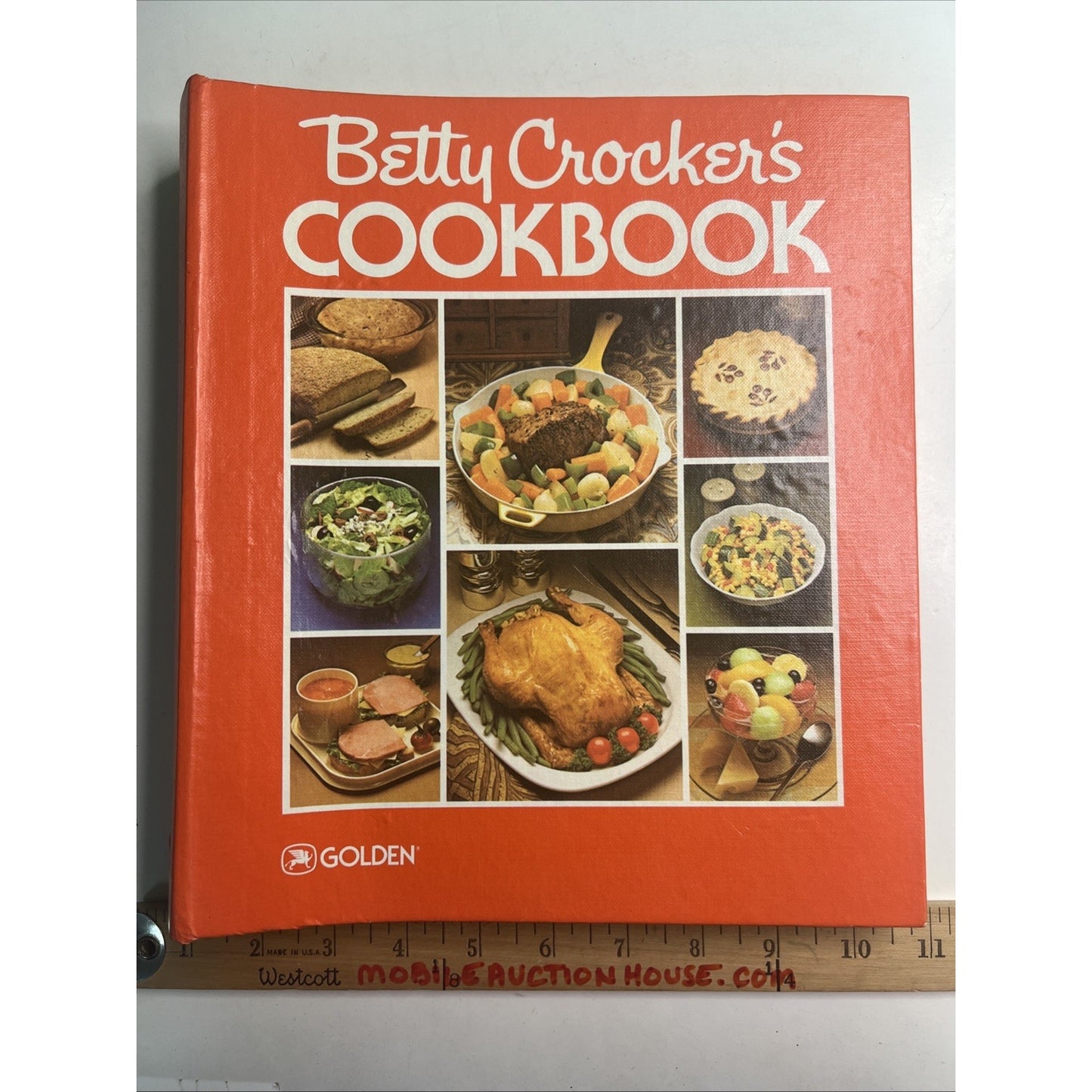 1984 Betty Crockers Hardcover Ring Bound Cookbook