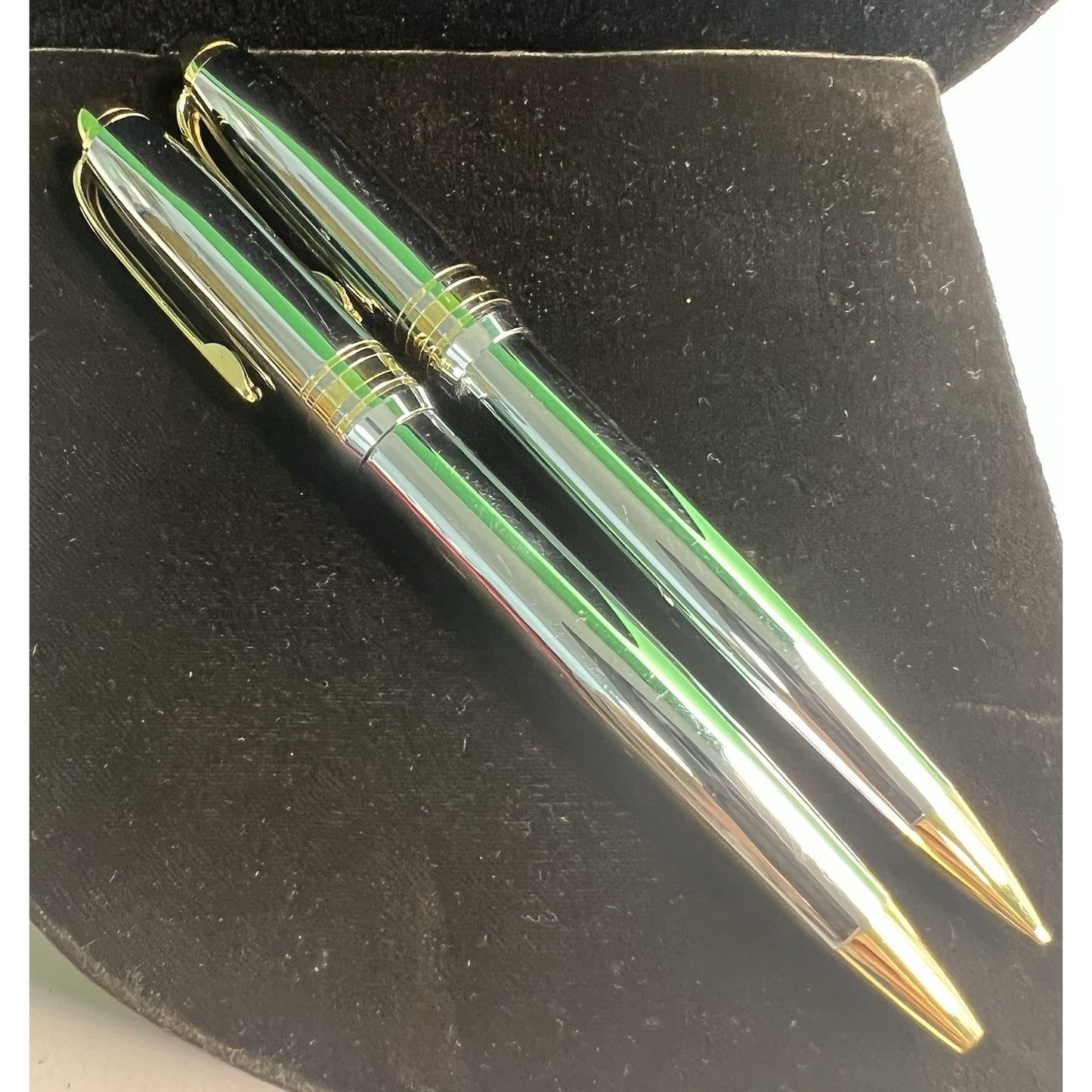 Bill Blass Signature Chrome & Gold Pen & Pencil Set Pre Owned