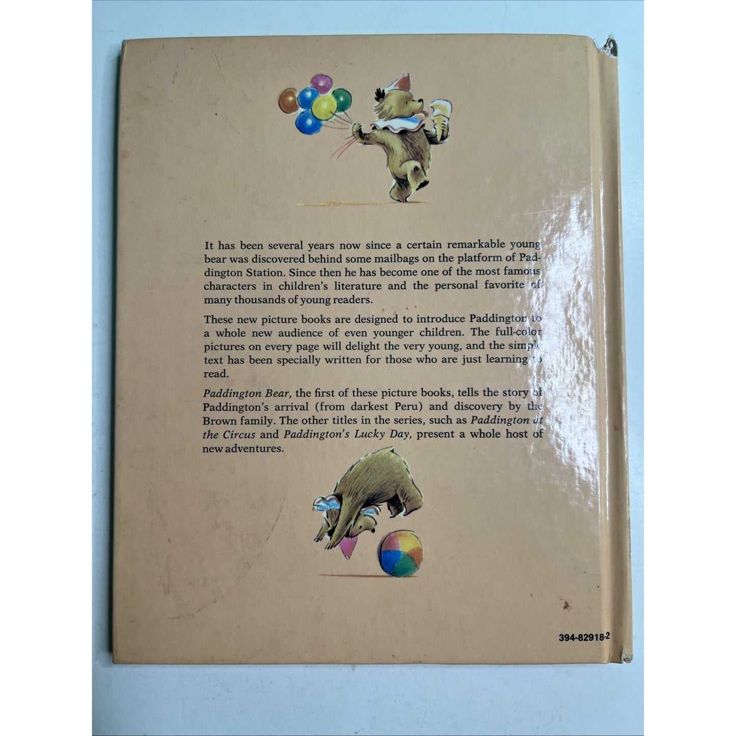Paddington at the Circus by Fred Banbery Michael Bond Hardcover 1st Edition 1974