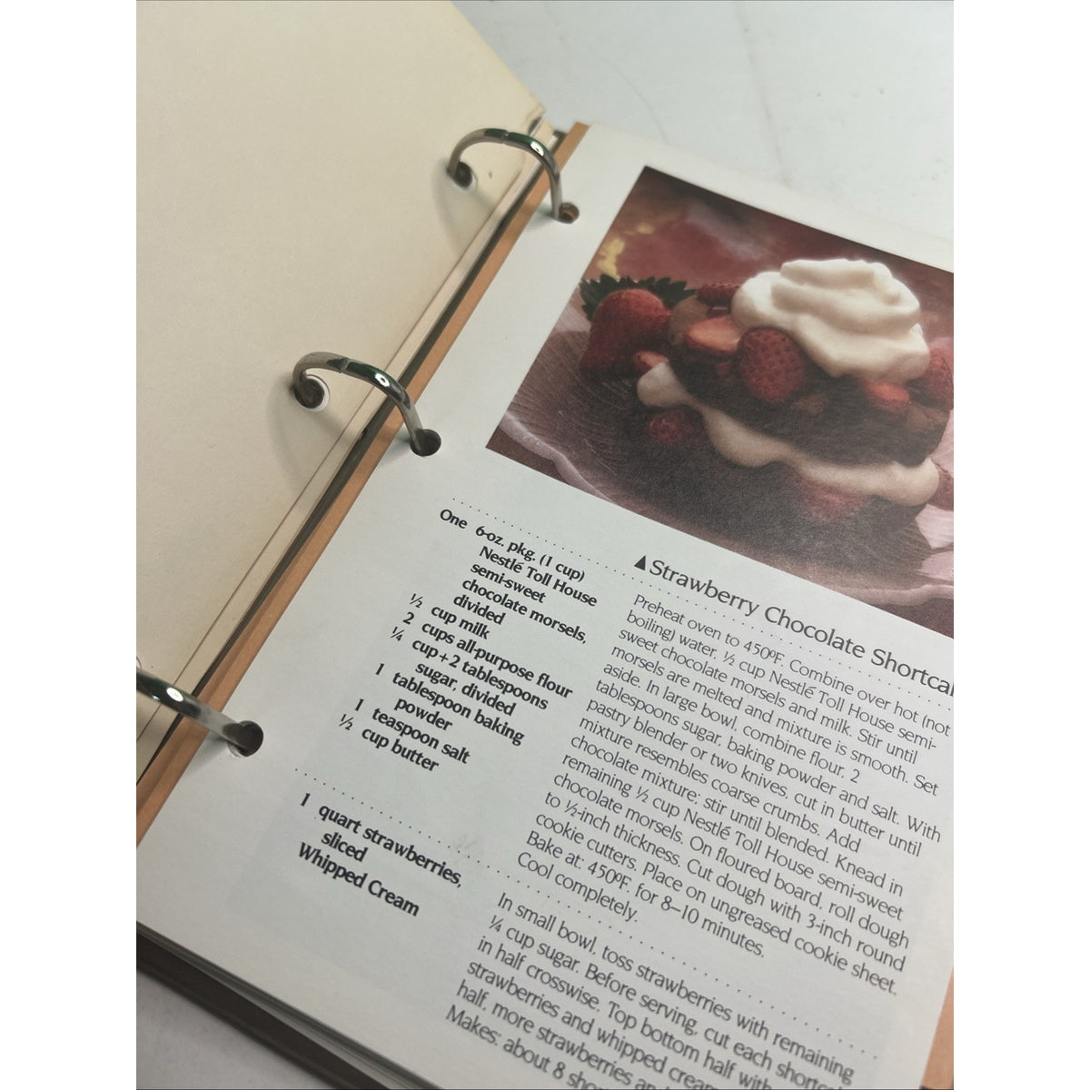 Toll House Treasury Cookies Cakes Pies Breads Frostings Cookbook 1986 Binder