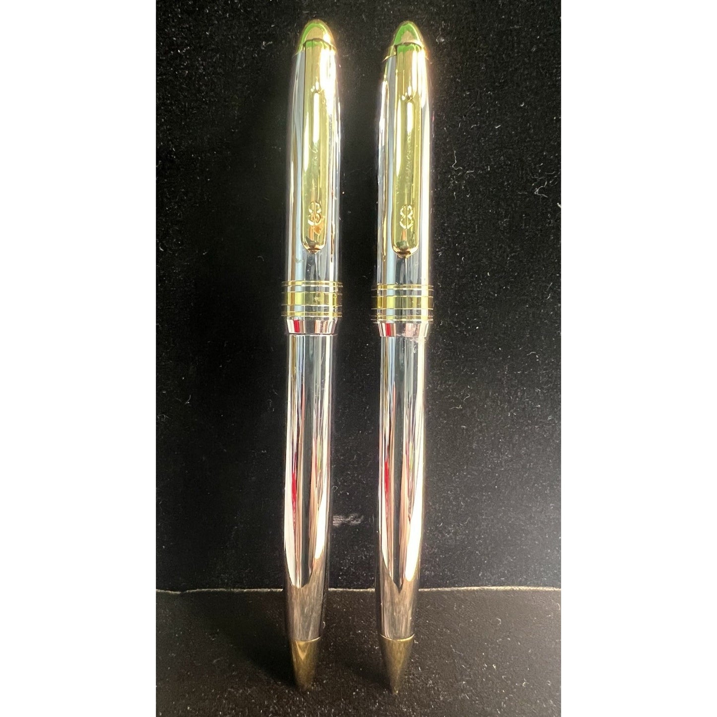 Bill Blass Signature Chrome & Gold Pen & Pencil Set Pre Owned