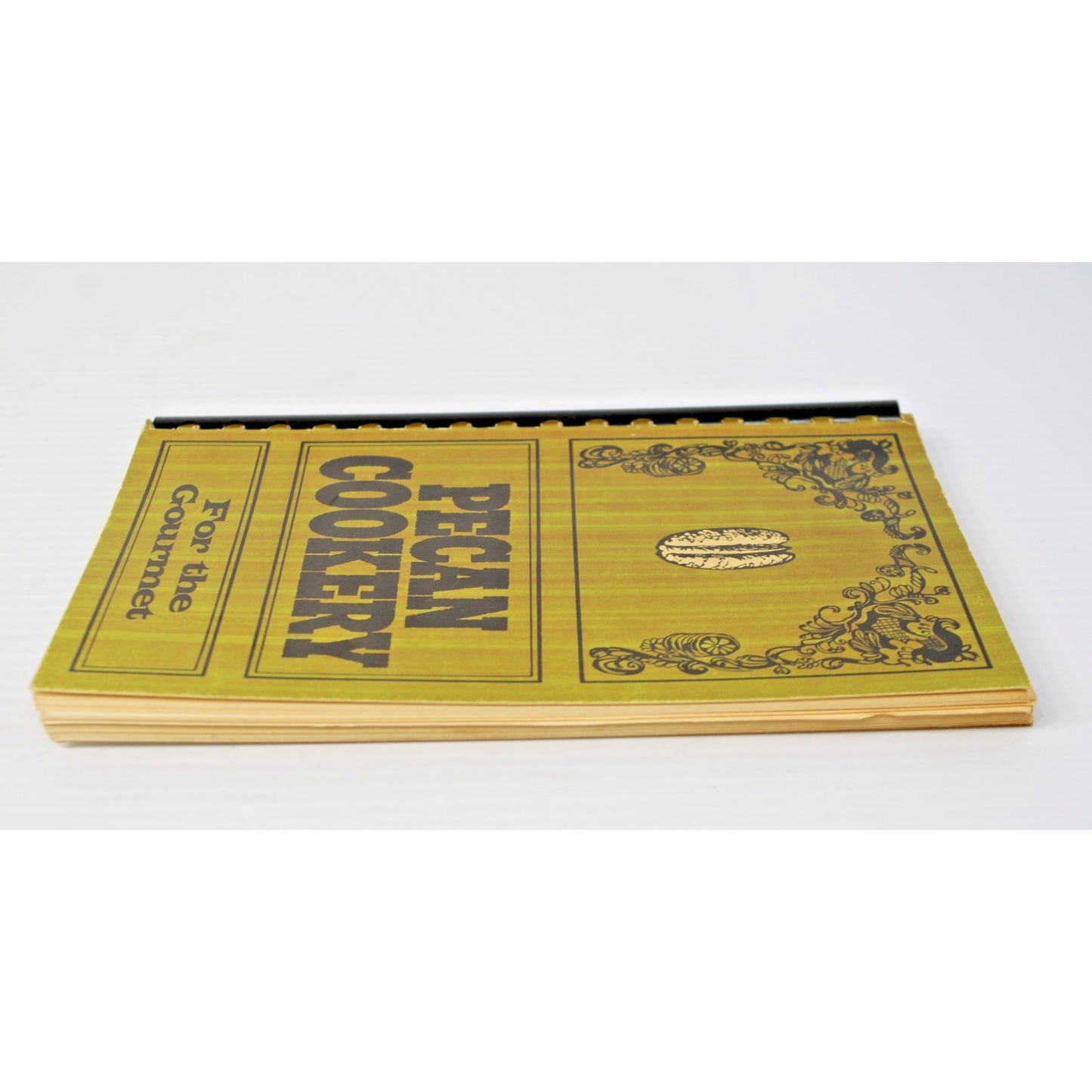 VTG. Pecan Cookery For The Gourmet H. M. Thames Azalea Pecan Co. Mobile, AL 1973