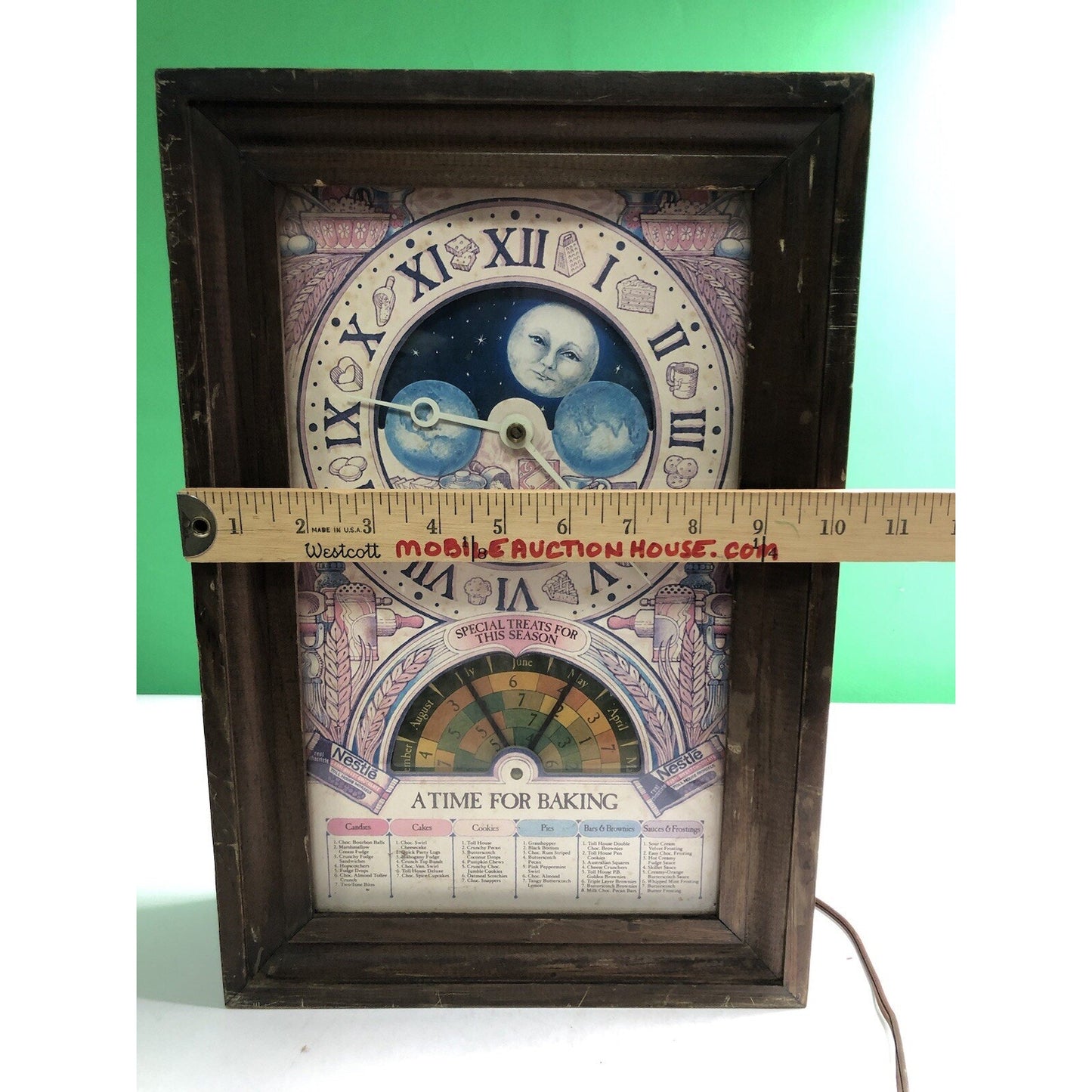 1979 Nestle 50th Anniversary A Time for Baking CLOCK Toll House Cookies WORKS!
