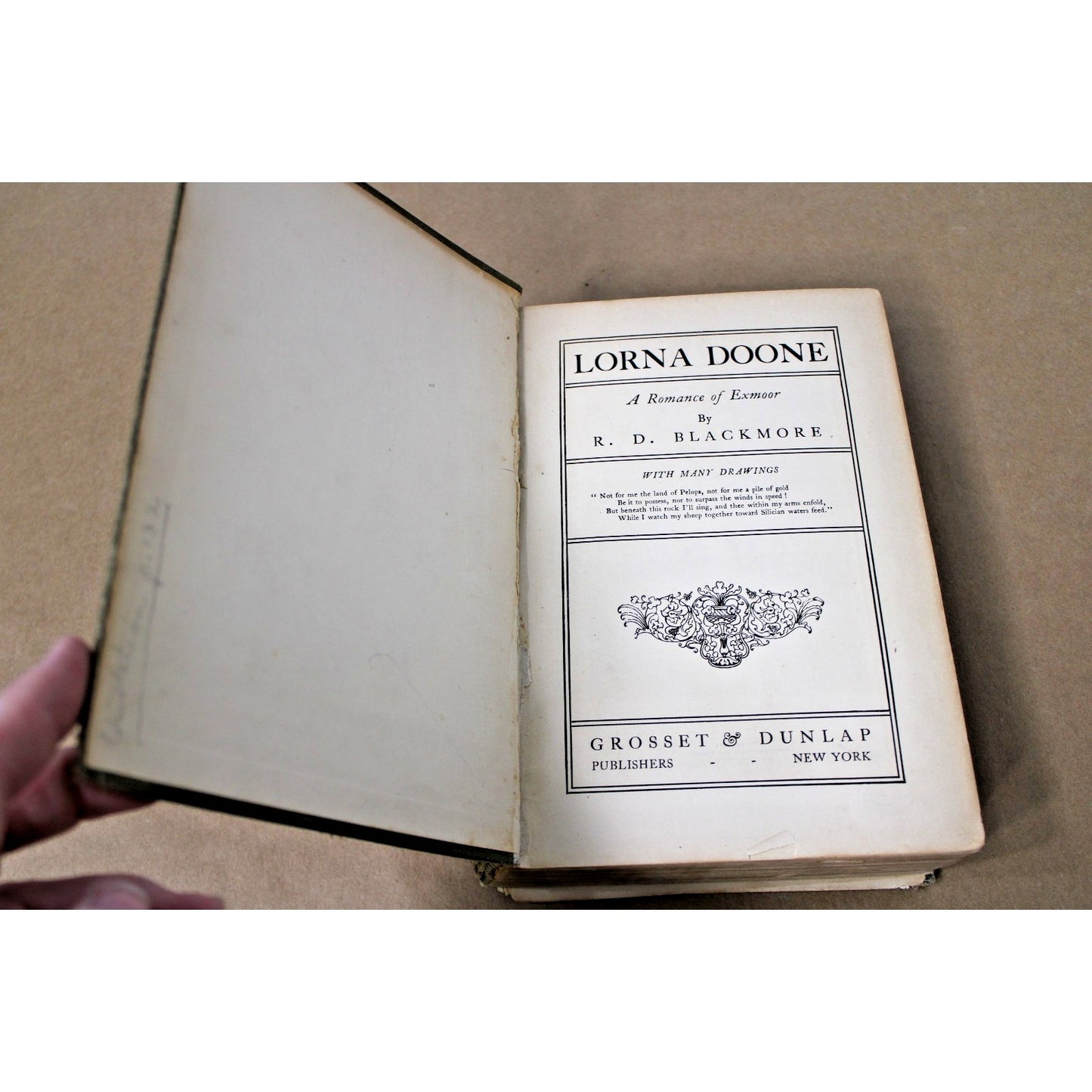 1889 Antique Book Lorna Doone R.D. Blackmore Published by Grosset & Dunlap