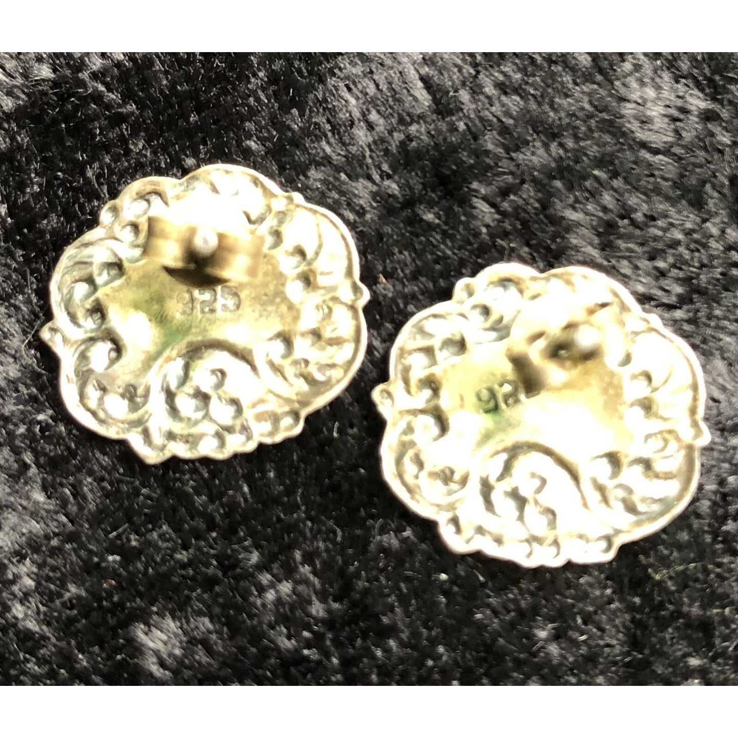 Vintage Sterling Silver 925 Repousse’ Shield Tag Pendant & Earrings Set Mexico
