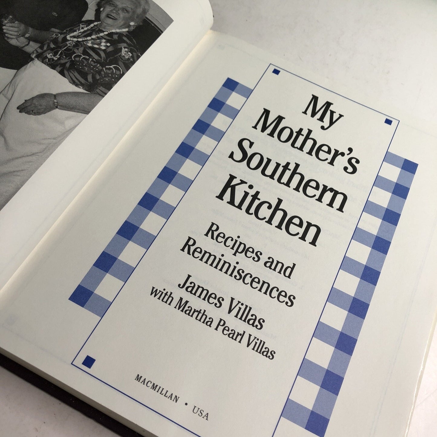 My Mother's Southern Kitchen By James & Martha Pearl Villas HC DJ 1994