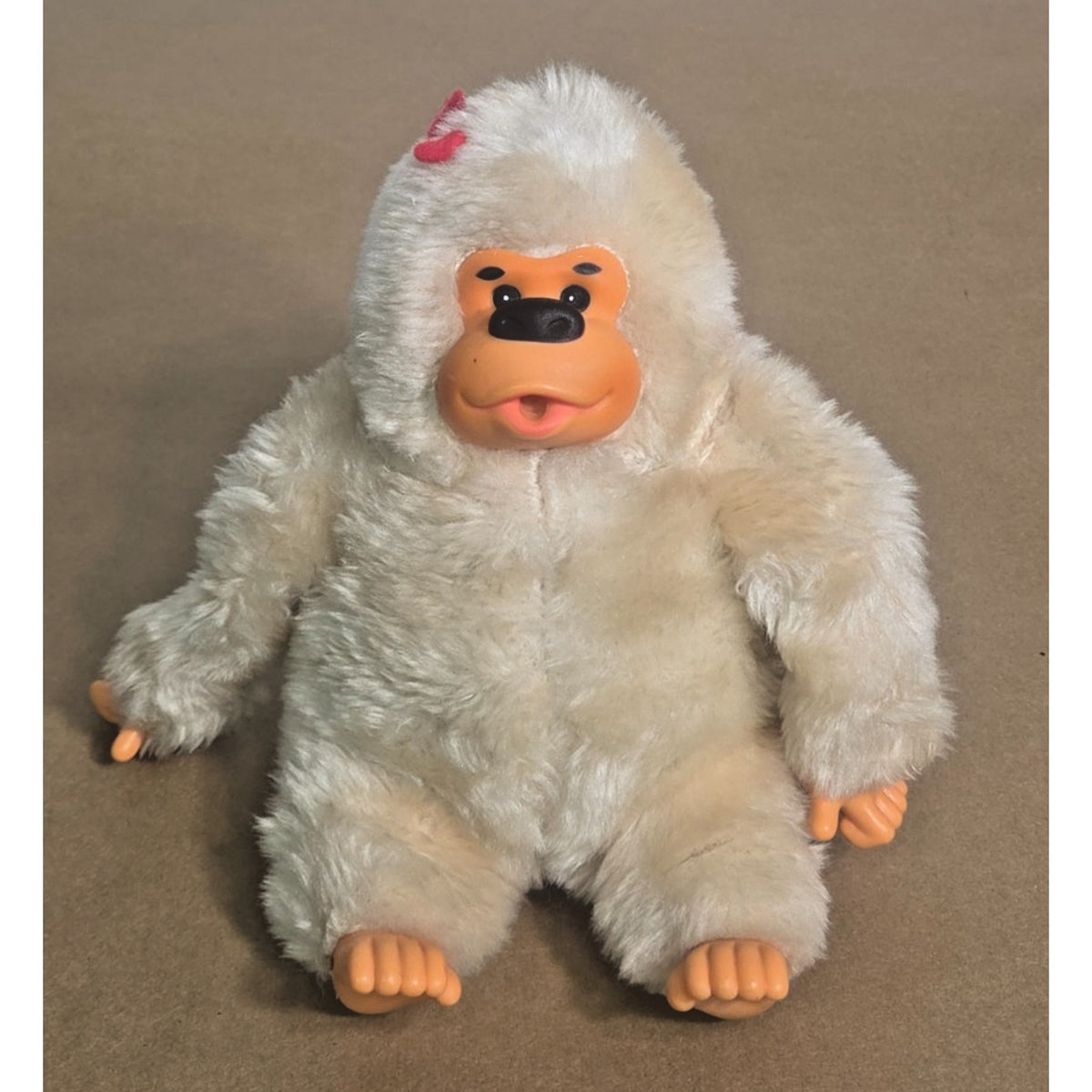Vintage Russ Berrie White Gonga Gorilla Plush - Rare "Albino" Heart Thumb Sucker
