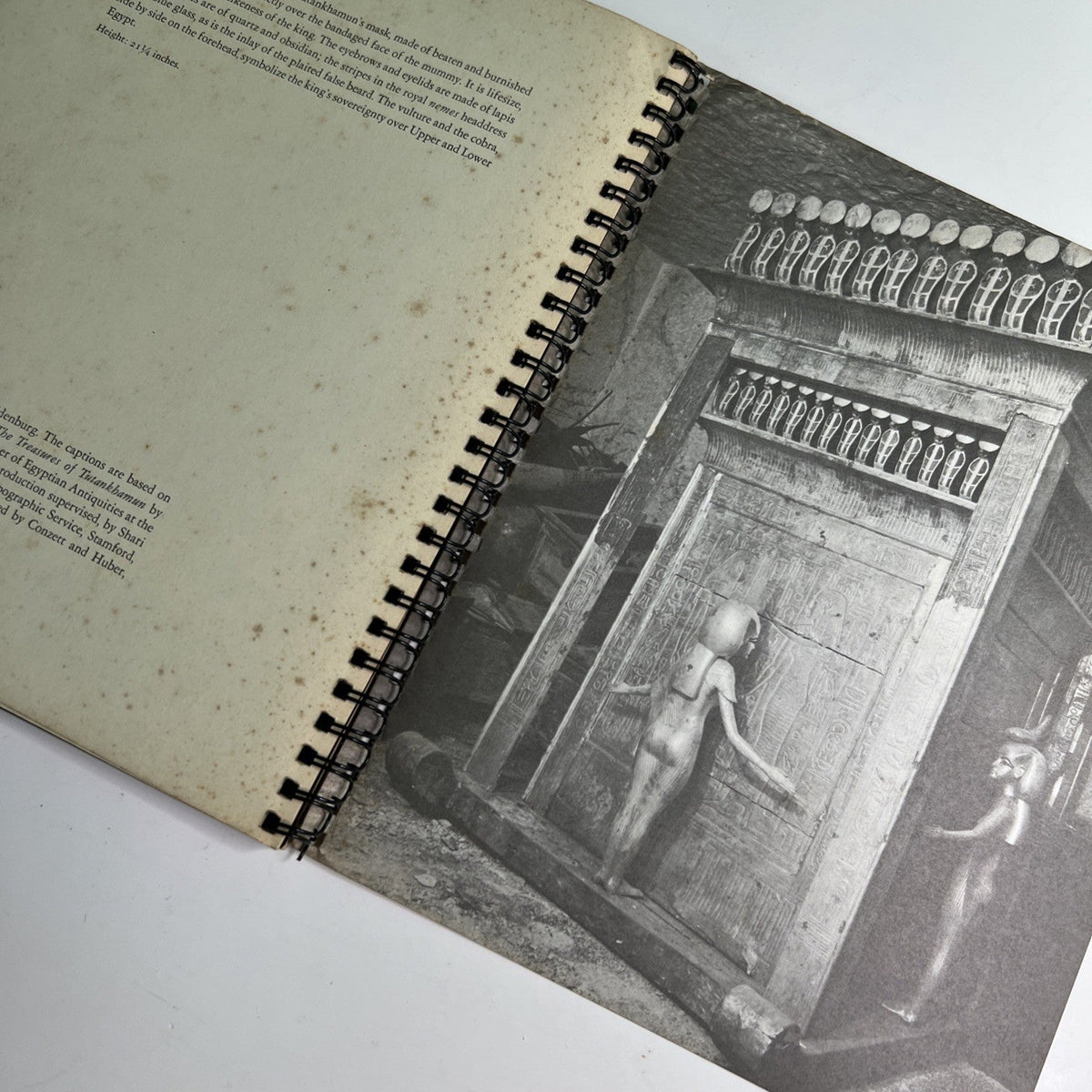 Treasures of Tutankhamun 1977 Weekly Calendar Metropolitan Museum of Art Boltin