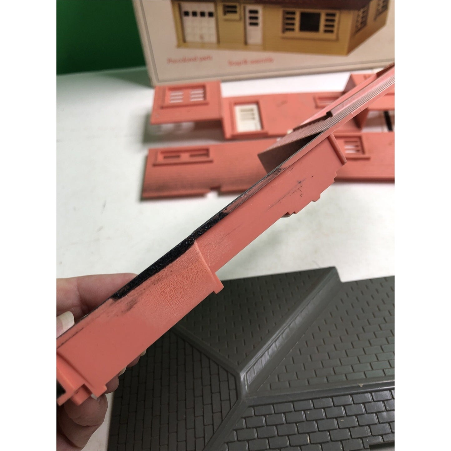Bachmann Plasticville O Scale #1934 Ranch House Snap Fit Kit Train Lionel