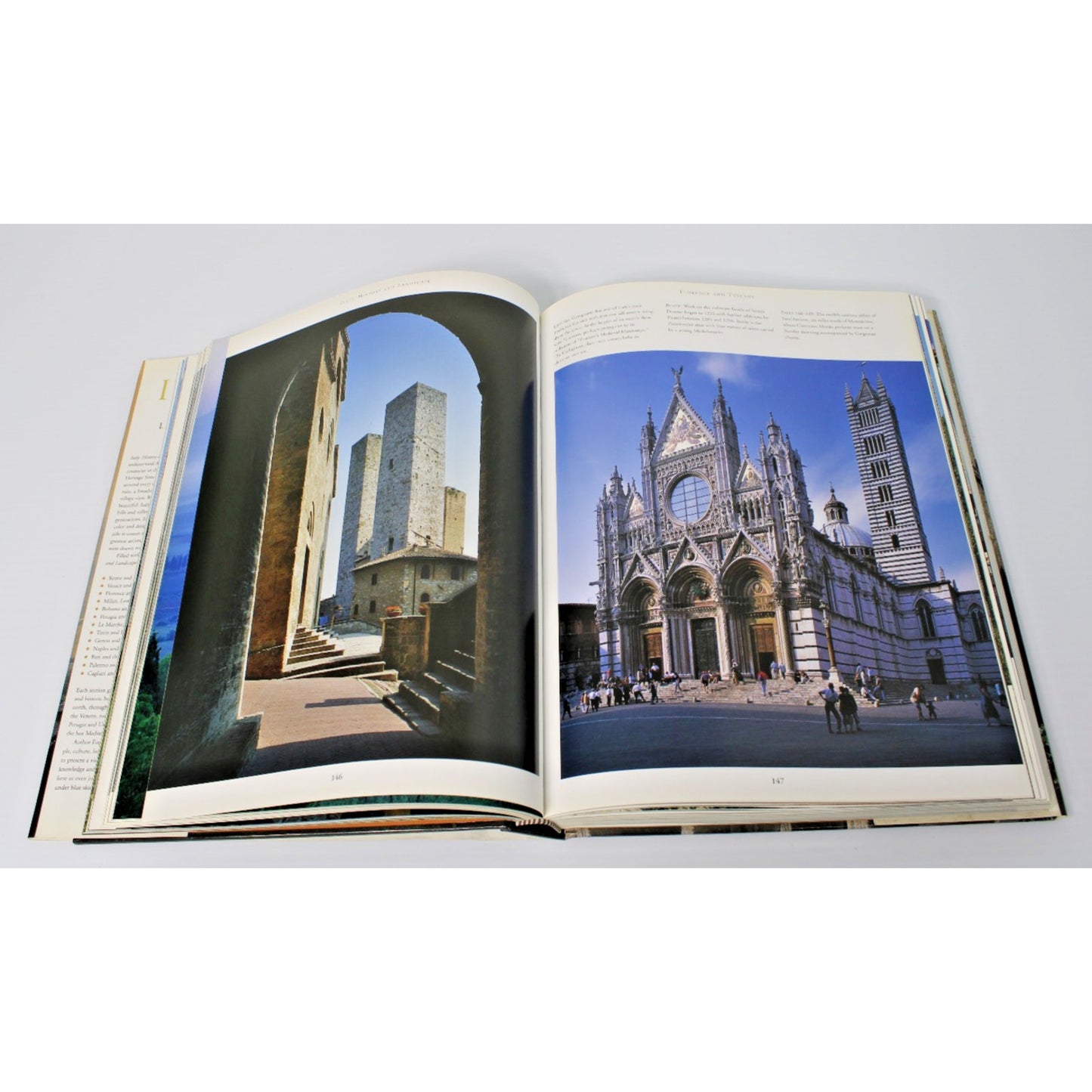 Italy: History and Landscape- Eugene Beer, 2006 HC/ DJ EXCELLENT Travel, Photos