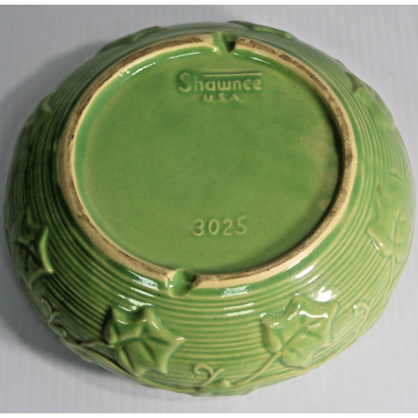 Vintage Shawnee Pottery 3025 Green Ivy Vine Round Planter Bowl Console Dish MCM