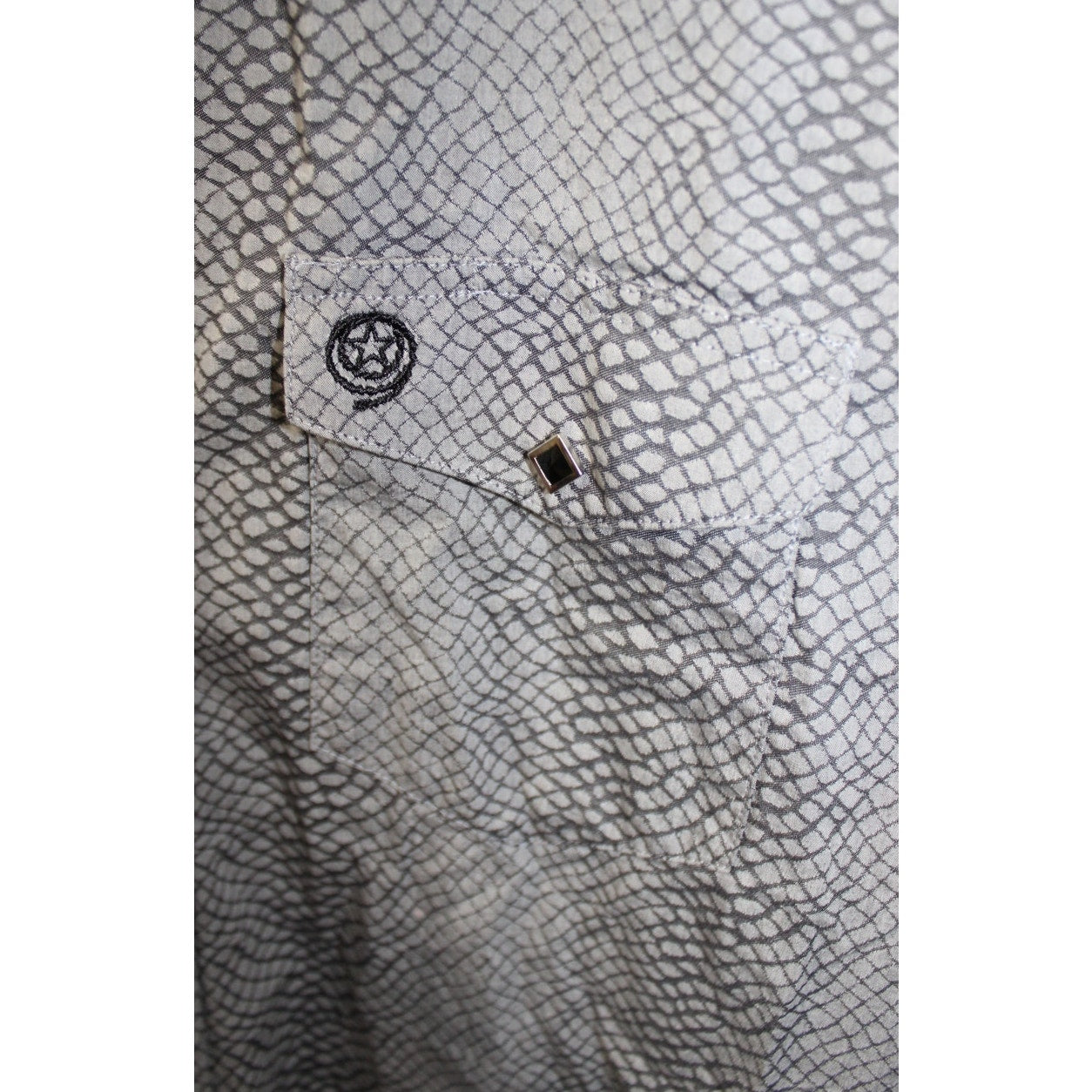 Wrangler George Strait Troubadour Men's XL Grey Snakeskin Print Western Shirt