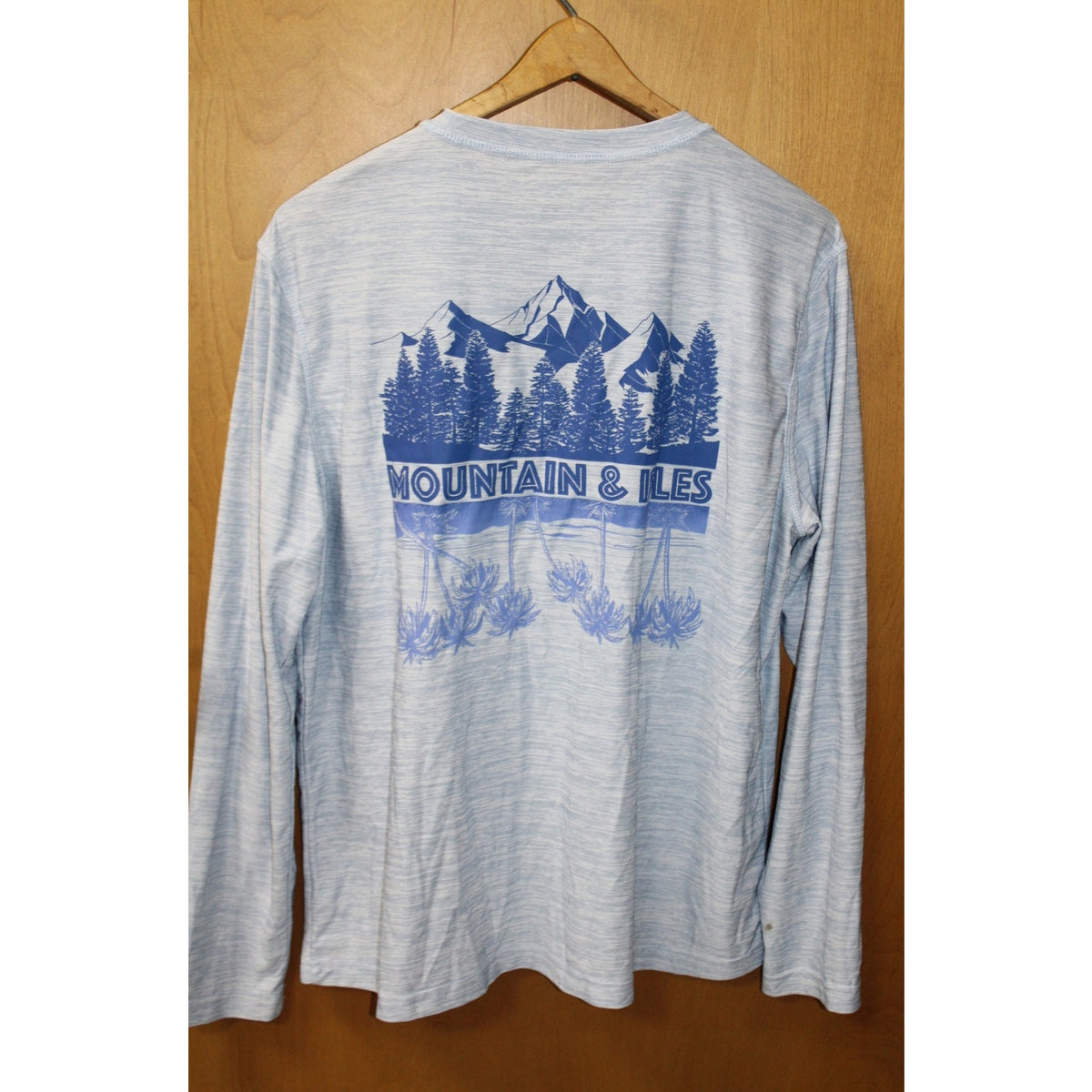 Mountain and Isles Men's Large Blue Heather Performance Graphic LS T-Shirt