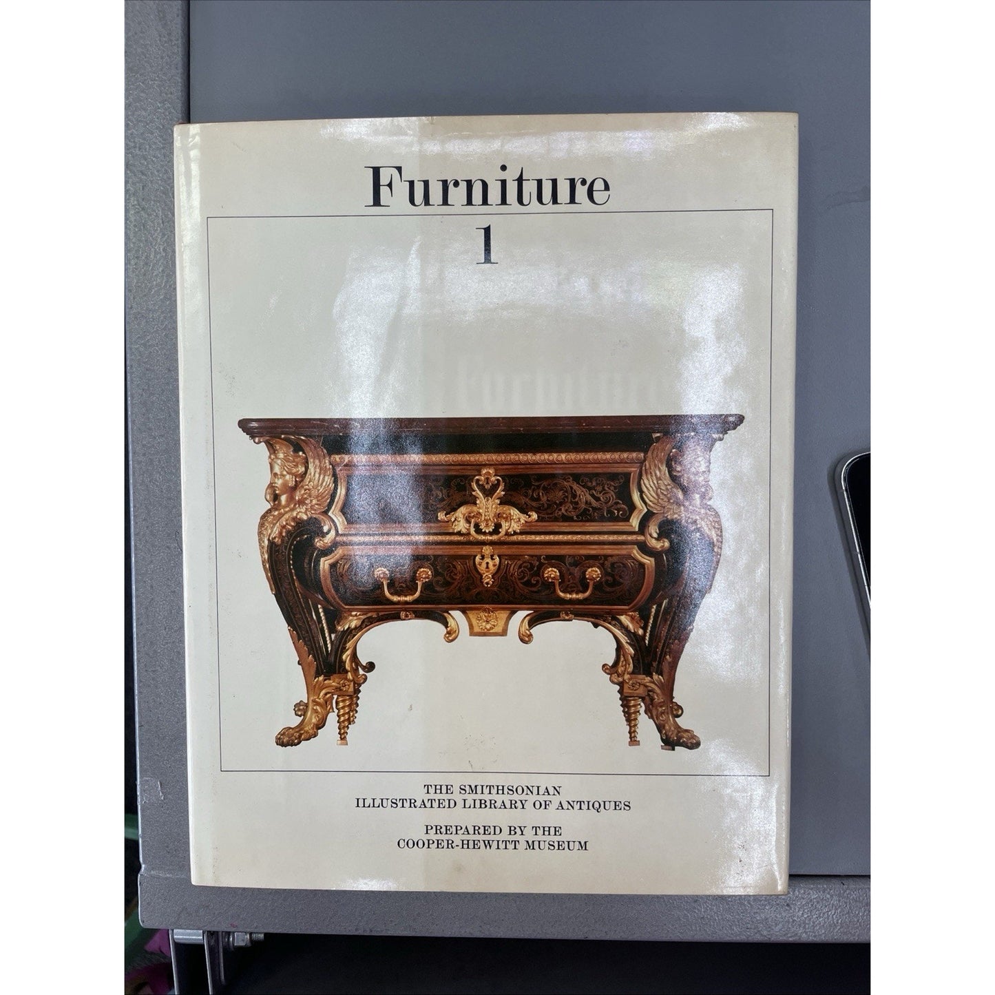 FURNITURE 1 PREHISTORIC THROUGH ROCOCO SMITHSONIAN By Bishop & Coblentz 1979 HC