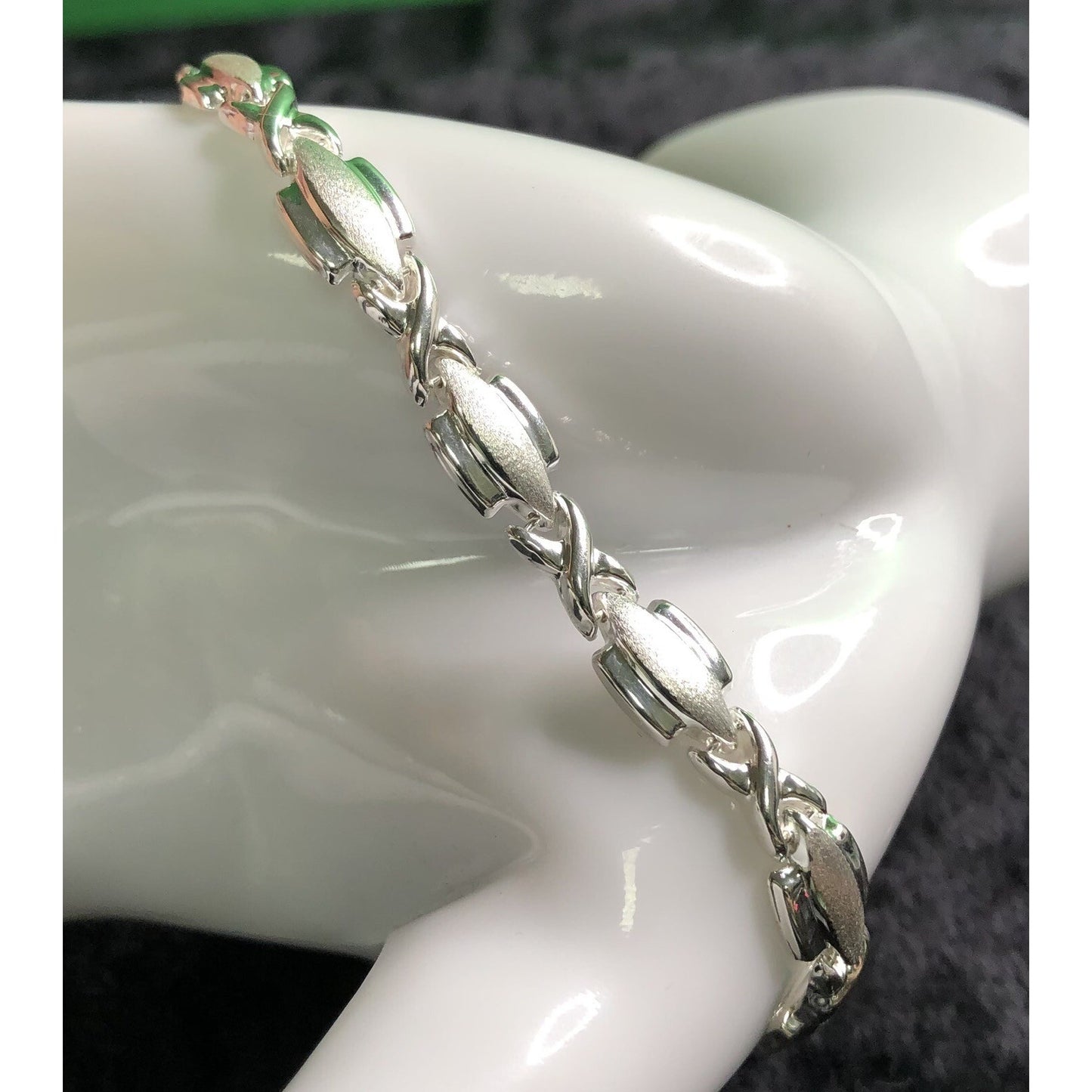 Sterling Silver X Link Tennis Style 8 Inch Bracelet Lobster Claw Clasp