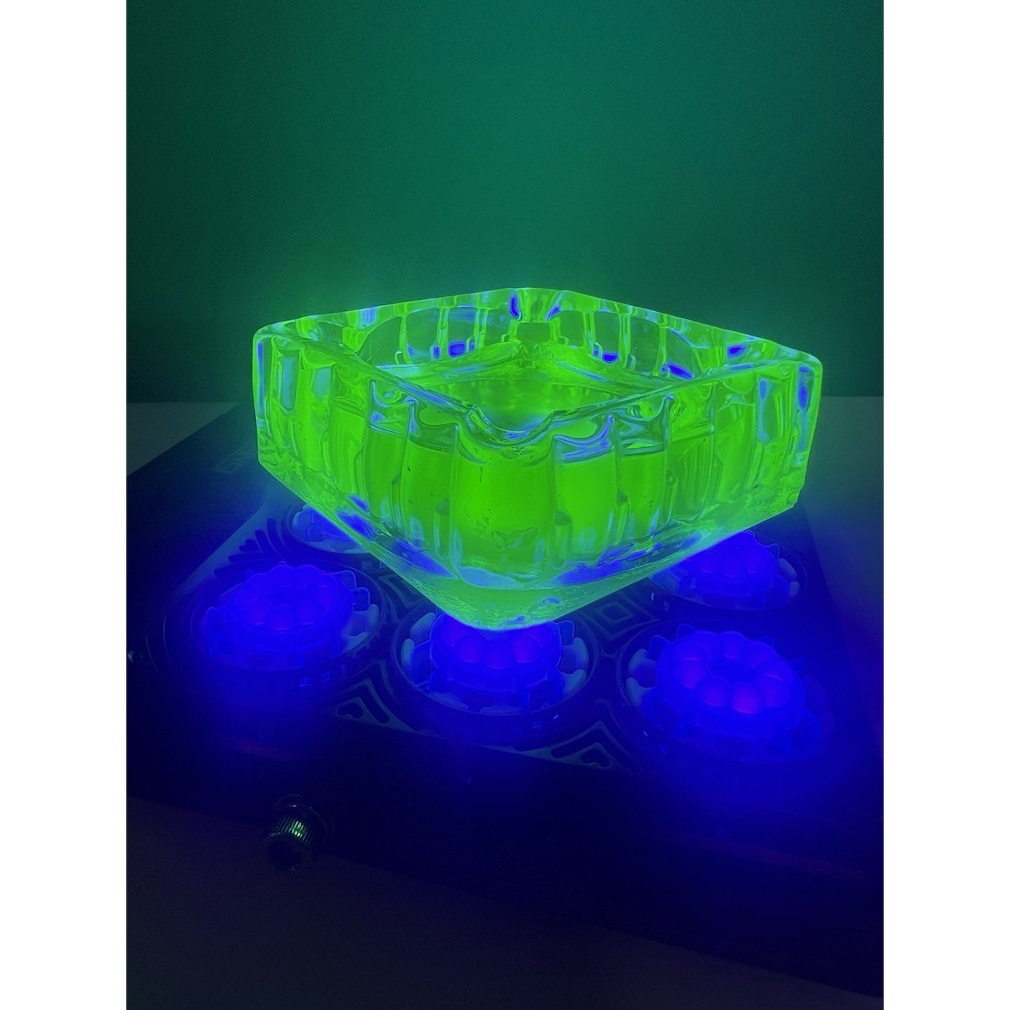 Vintage 4x4 Uranium Glass Ashtray Heavy Depression Green Glows Bright Tobacciano