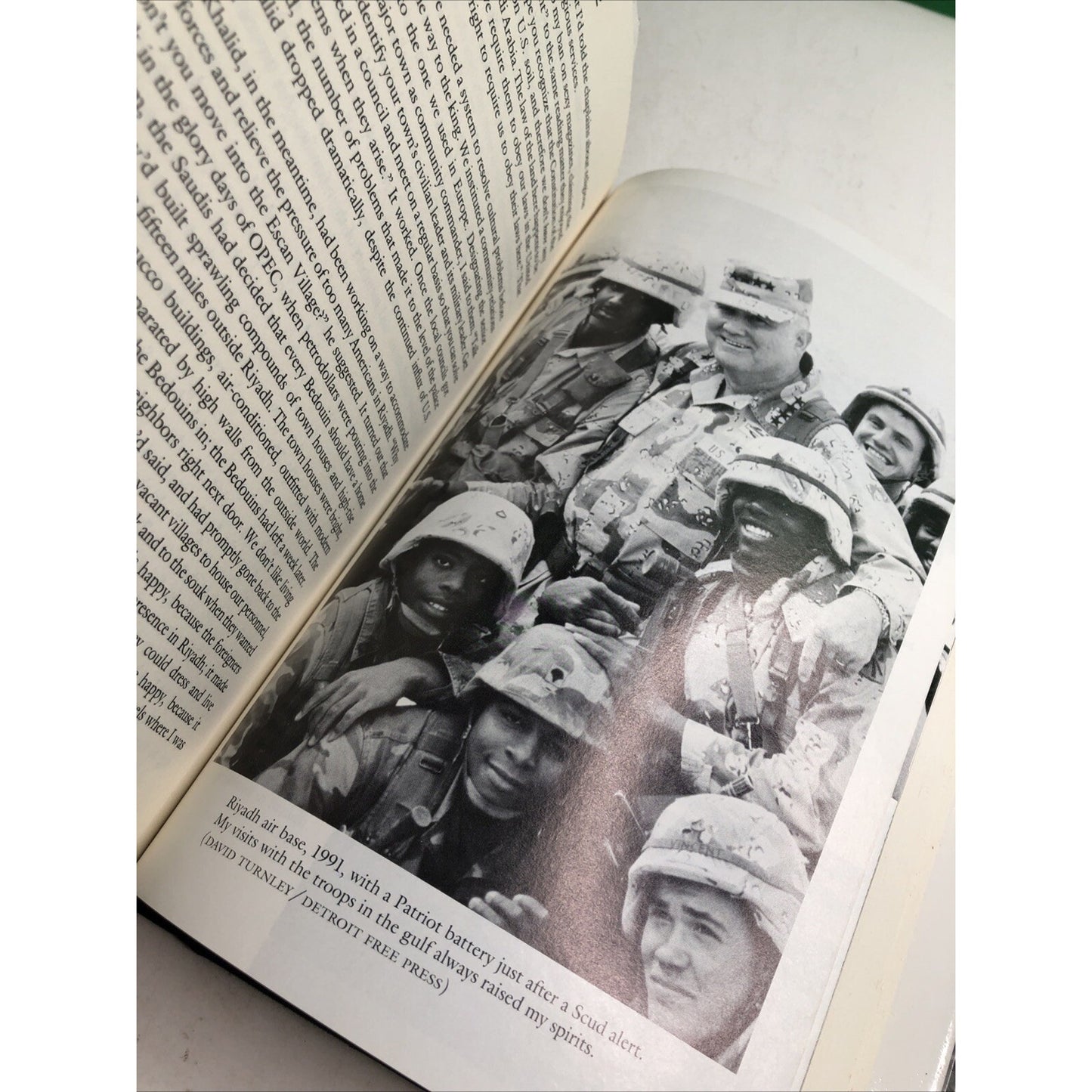 It Doesn't Take a Hero General H. Norman Schwarzkopf The Autobiography Petre