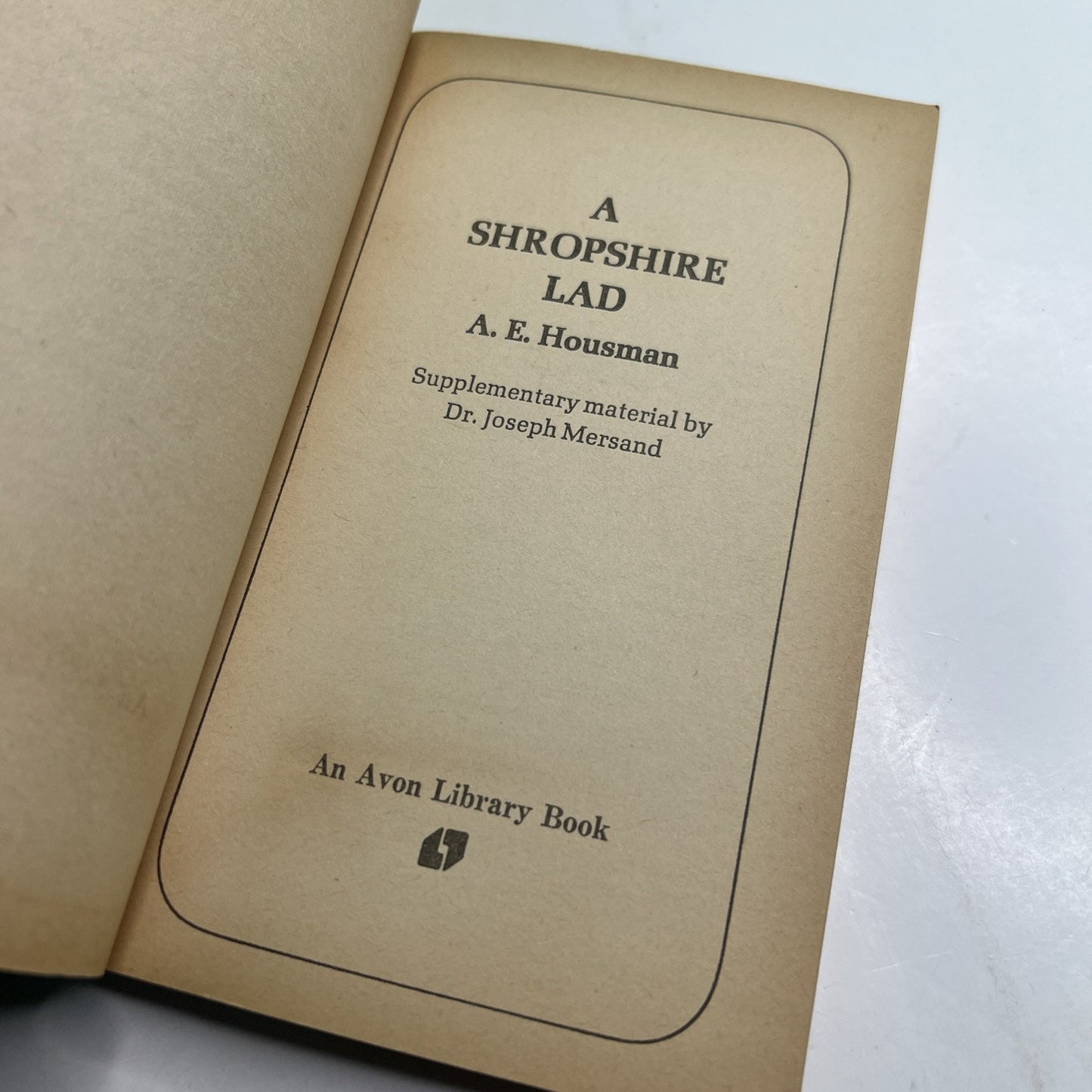 A Shropshire Lad By A. E. Housman 1968 PB English Poetic Work