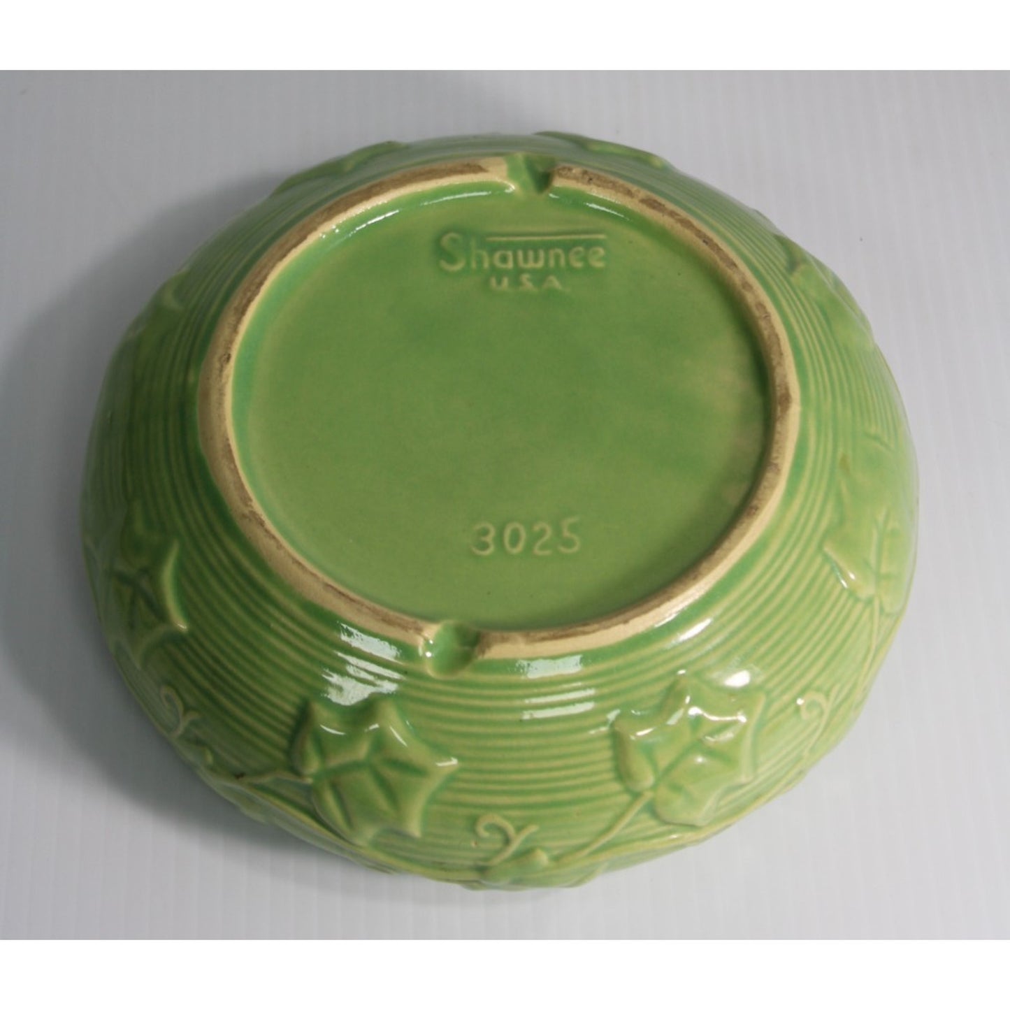 Vintage Shawnee Pottery 3025 Green Ivy Vine Round Planter Bowl Console Dish MCM