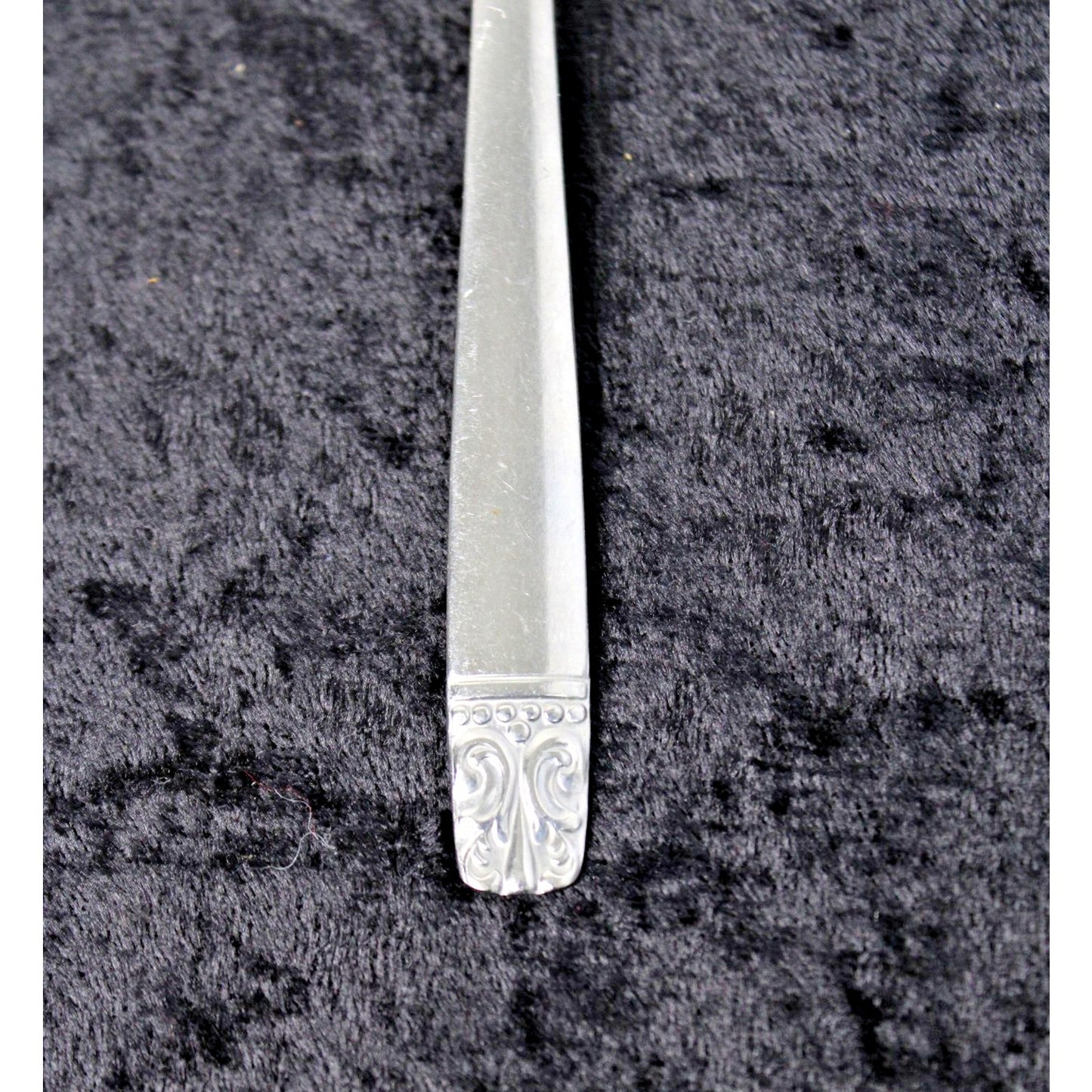 Oneida AZTEC ENCORE Wma Rogers Stainless Flatware Scroll, Relief- Choose Pieces