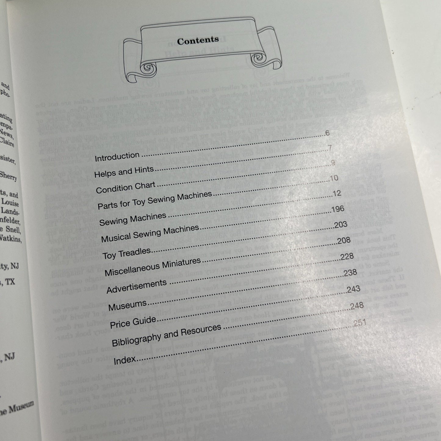 Toy & Miniature Sewing Machines: An Identification & Value Guide - Glenda Thomas