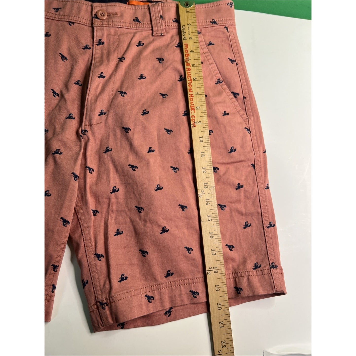 St. John's Bay Men's Comfort Stretch Chino Shorts Size 36 Bermuda Lobster