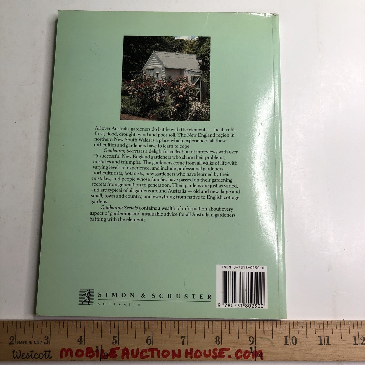 Gardening Secrets By Marilyn Pidgeon And Noeline Miller 1991 SIGNED BY AUTHOR