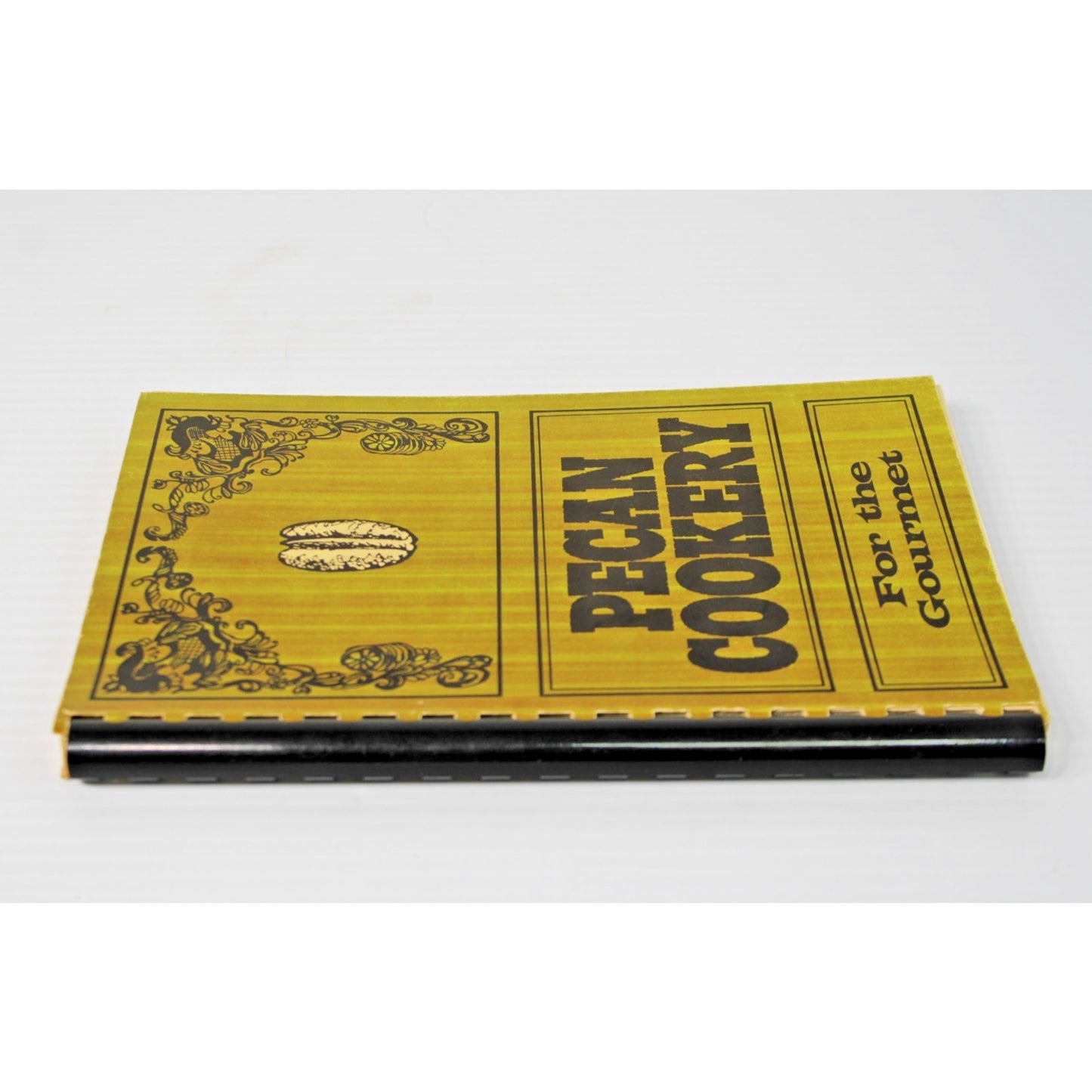 VTG. Pecan Cookery For The Gourmet H. M. Thames Azalea Pecan Co. Mobile, AL 1973