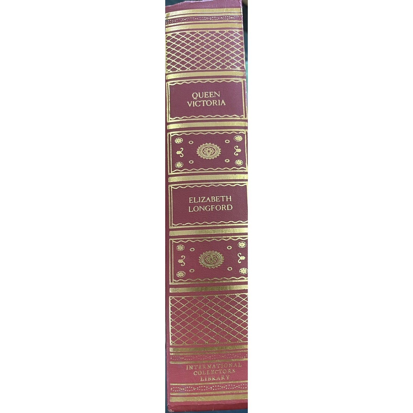 Queen Victoria By Elizabeth Longford International Collectors Edition 1987 HC