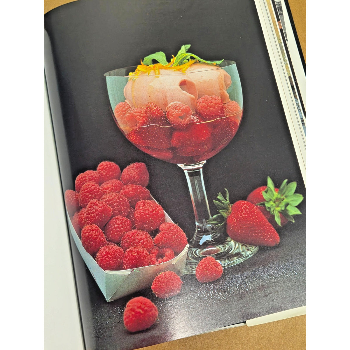Vintage Dining in Grand Style (1988) - Hilton International Recipes Cookbook- EX