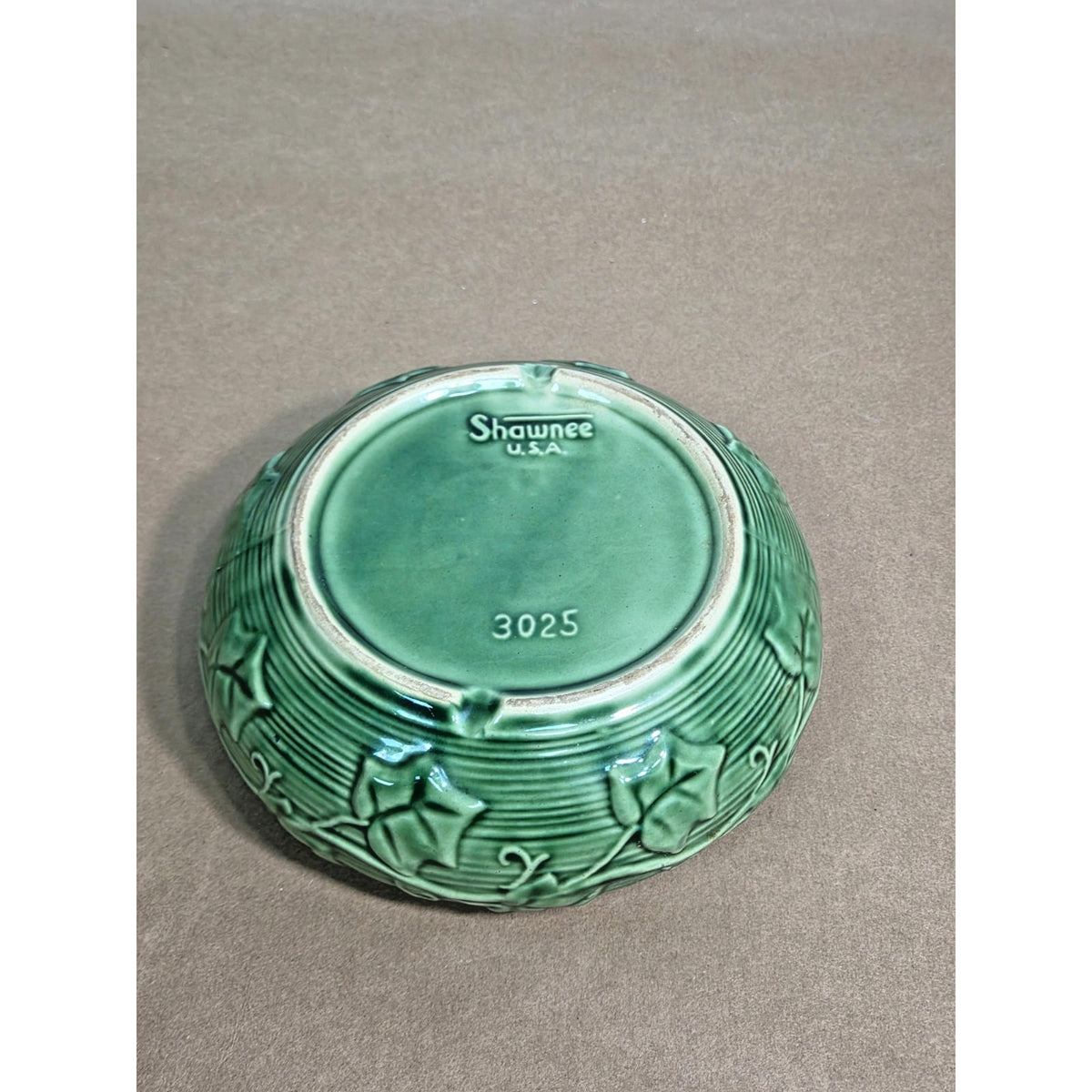 Vintage Shawnee Pottery Green Ivy Leaf Planter Bulb Bowl 3025 USA MCM 8"