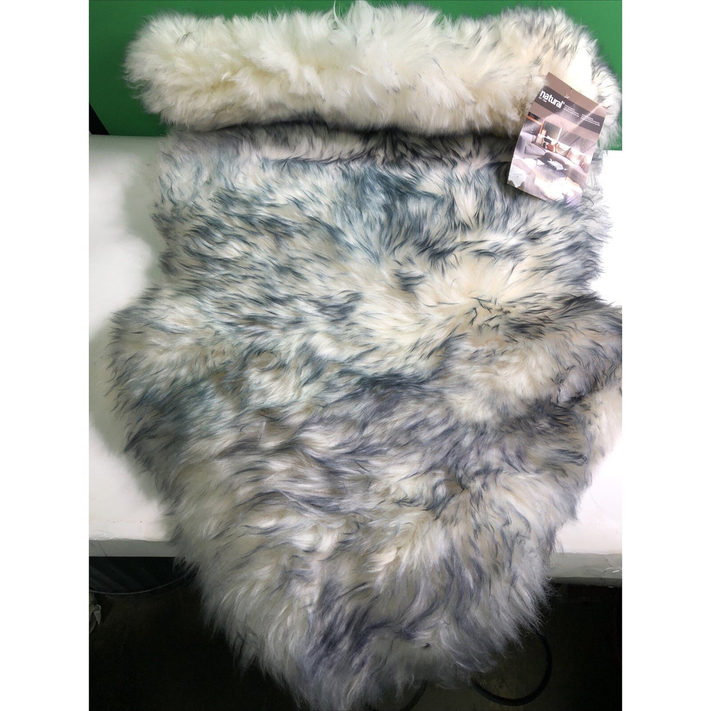 Natural Brand Sheepskin From Australia New Zealand 38” x 25” Throw Rug NWT
