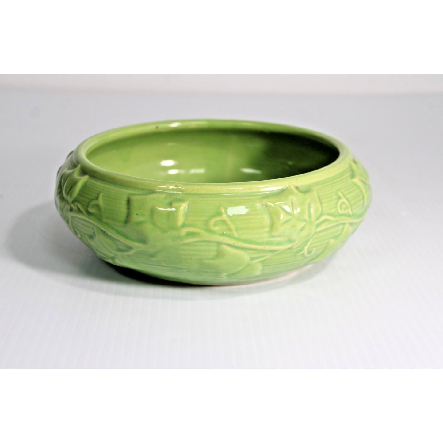 Vintage Shawnee Pottery 3025 Green Ivy Vine Round Planter Bowl Console Dish MCM
